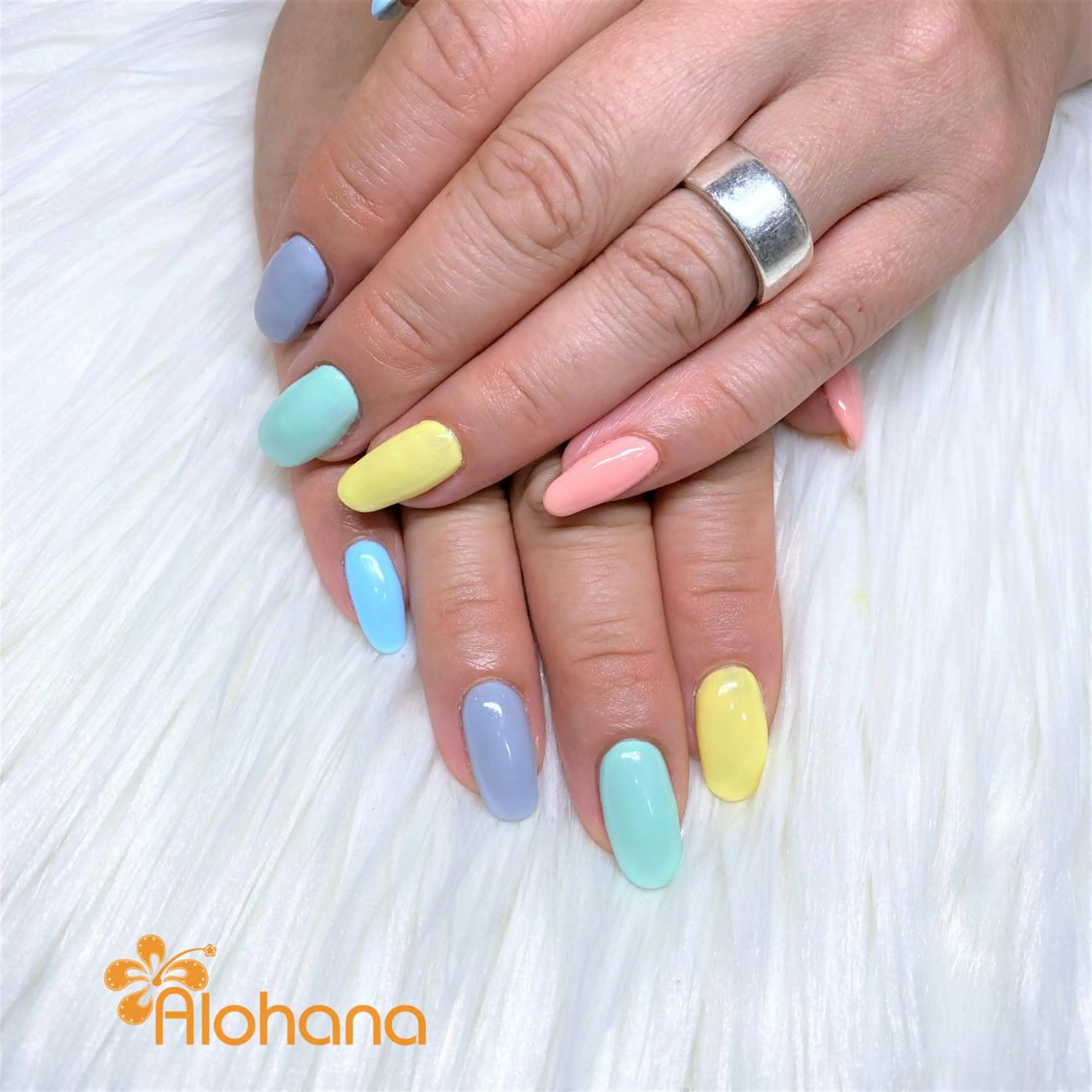 ネイル Alohana Minaのネイルデザイン