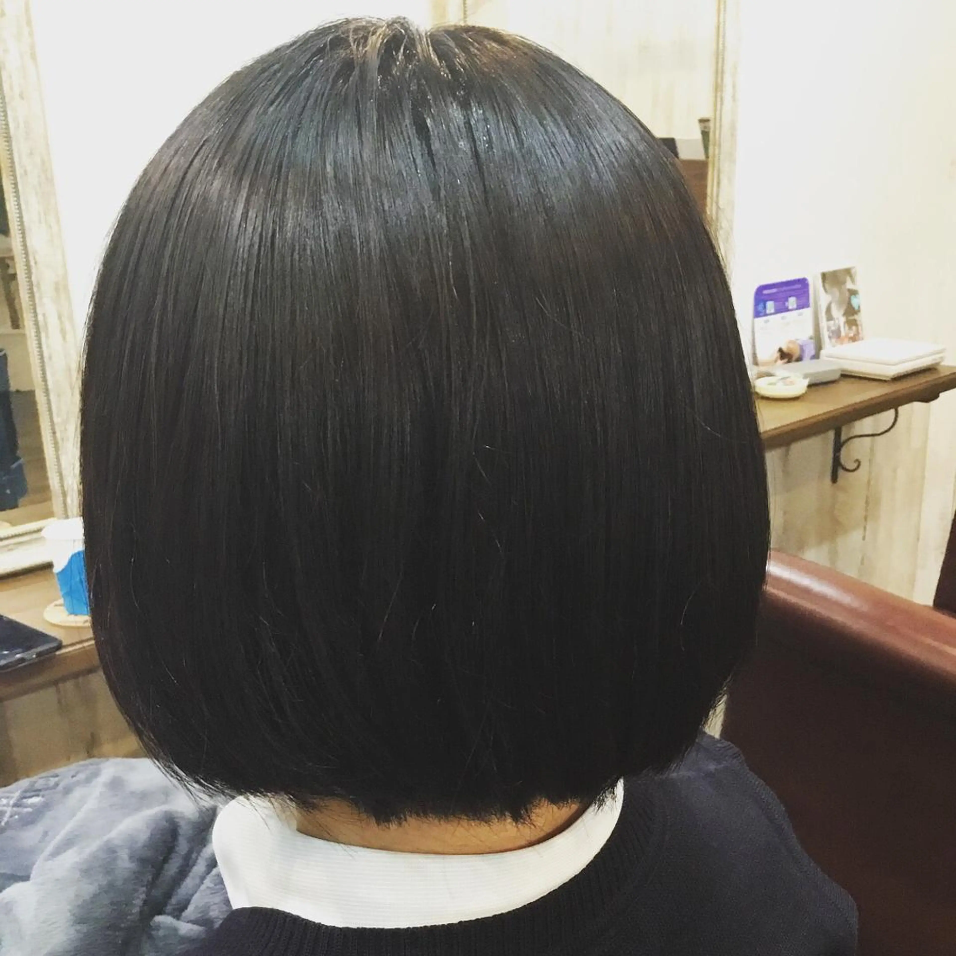 ショート カラー パーマ embrace エンブレイスのヘアスタイル