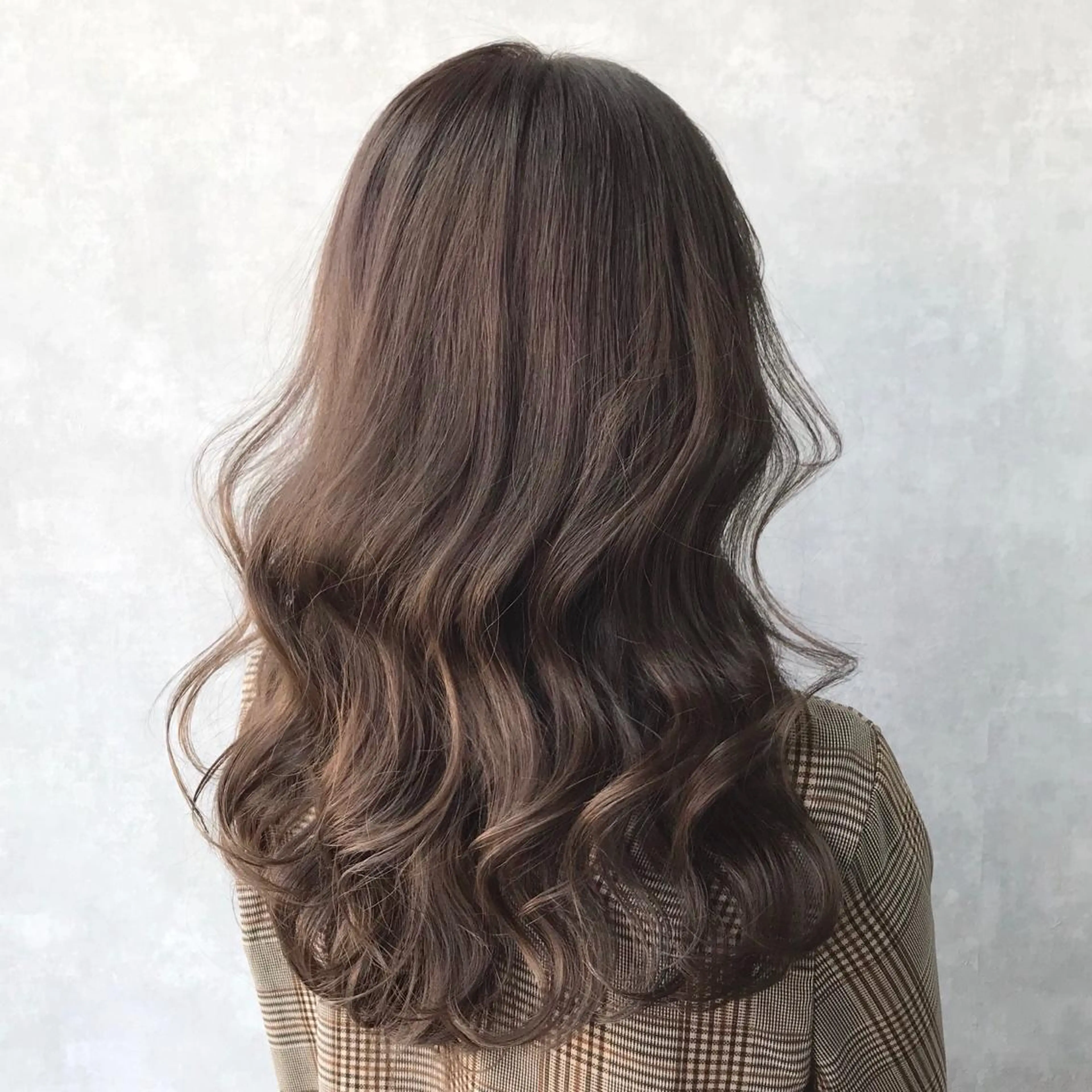 ロング カラー ブリーチ グレージュ K-POP好き美容師 🇰🇷Kai.Yのヘアスタイル