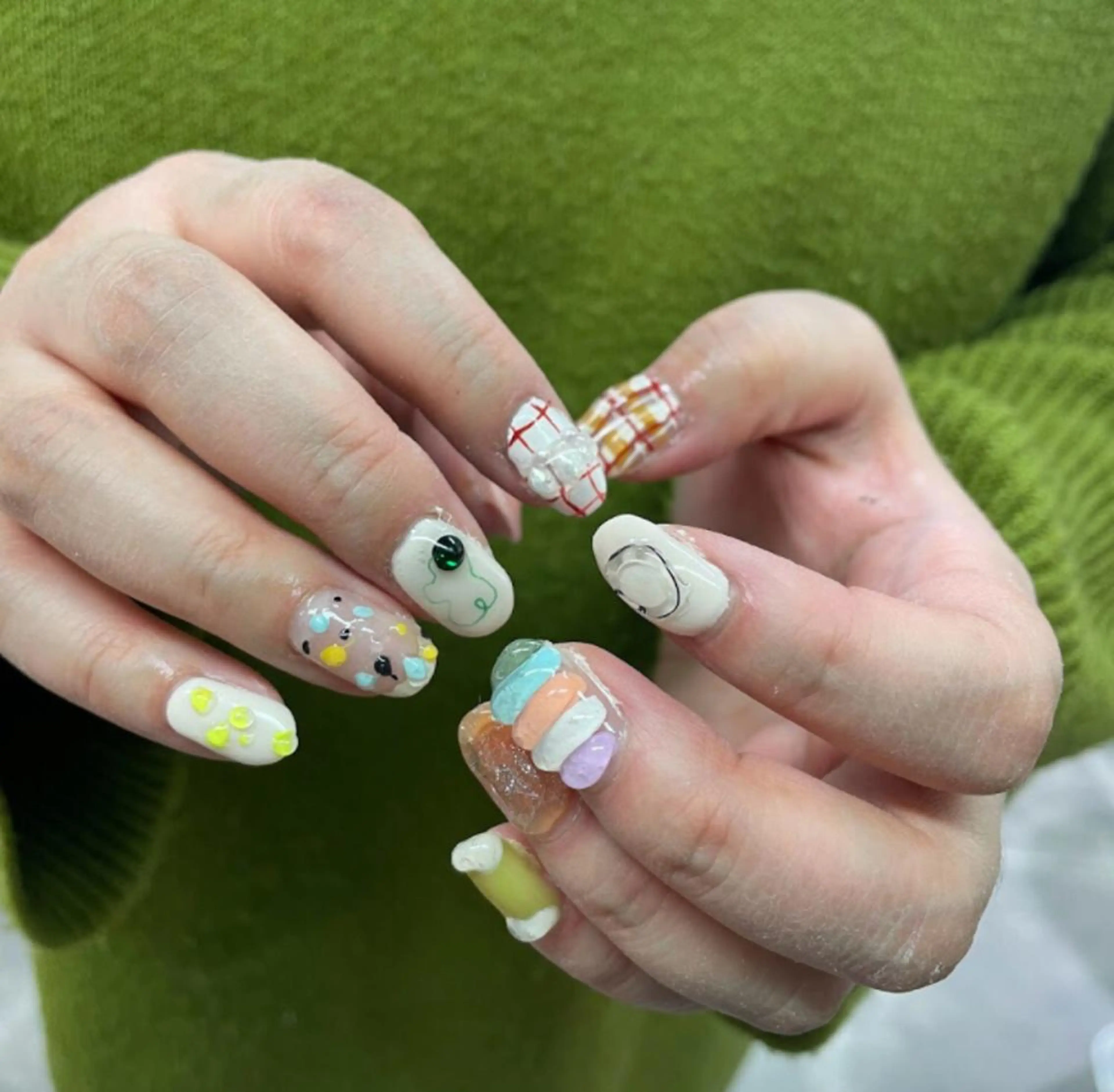 ネイル アートネイル クリアネイル ジェルネイル ミラーネイル ニュアンスネイル nailstudio eviz新宿店のネイルデザイン