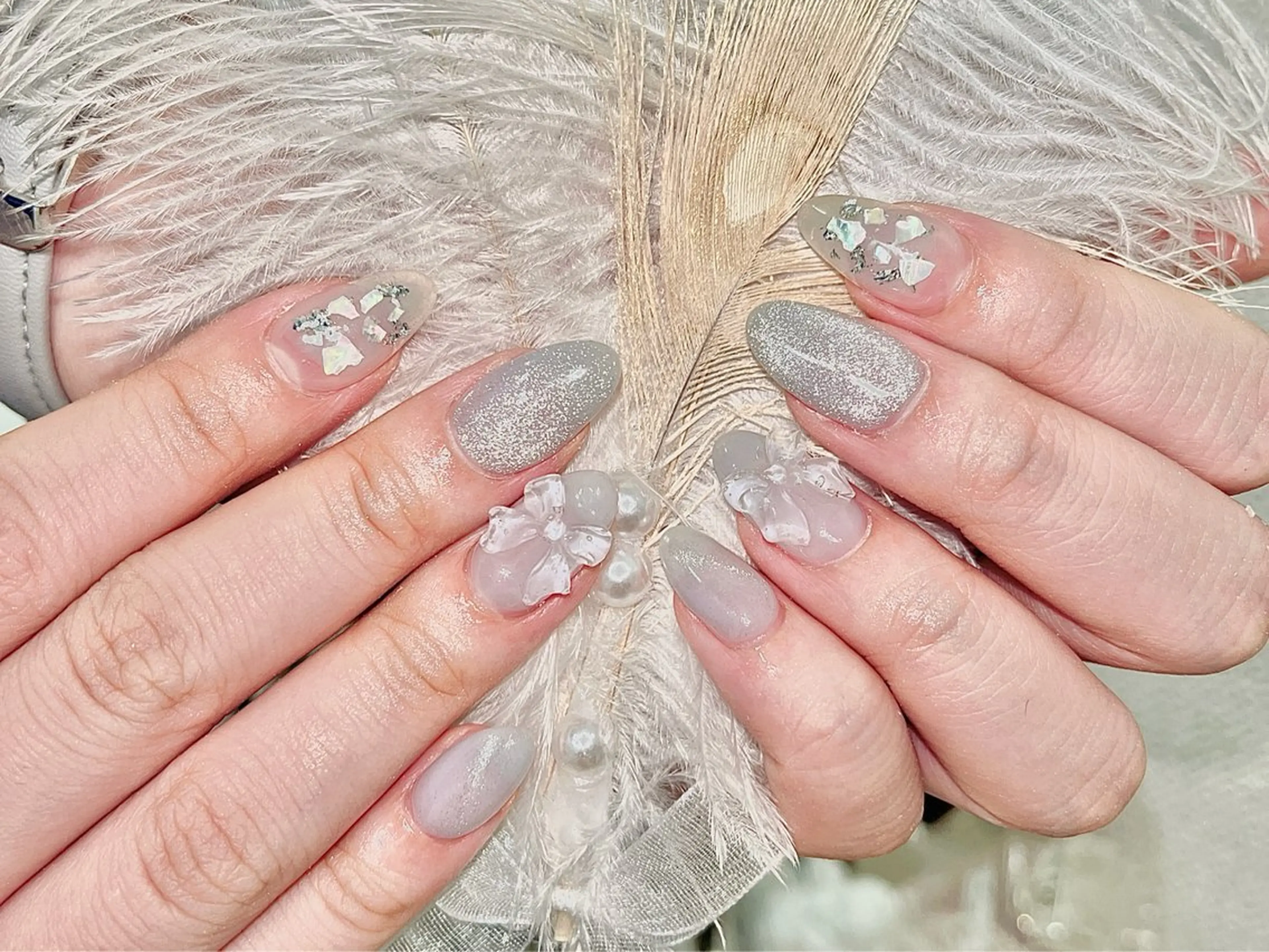 ネイル ハンドネイル グロー ネイルのネイルデザイン