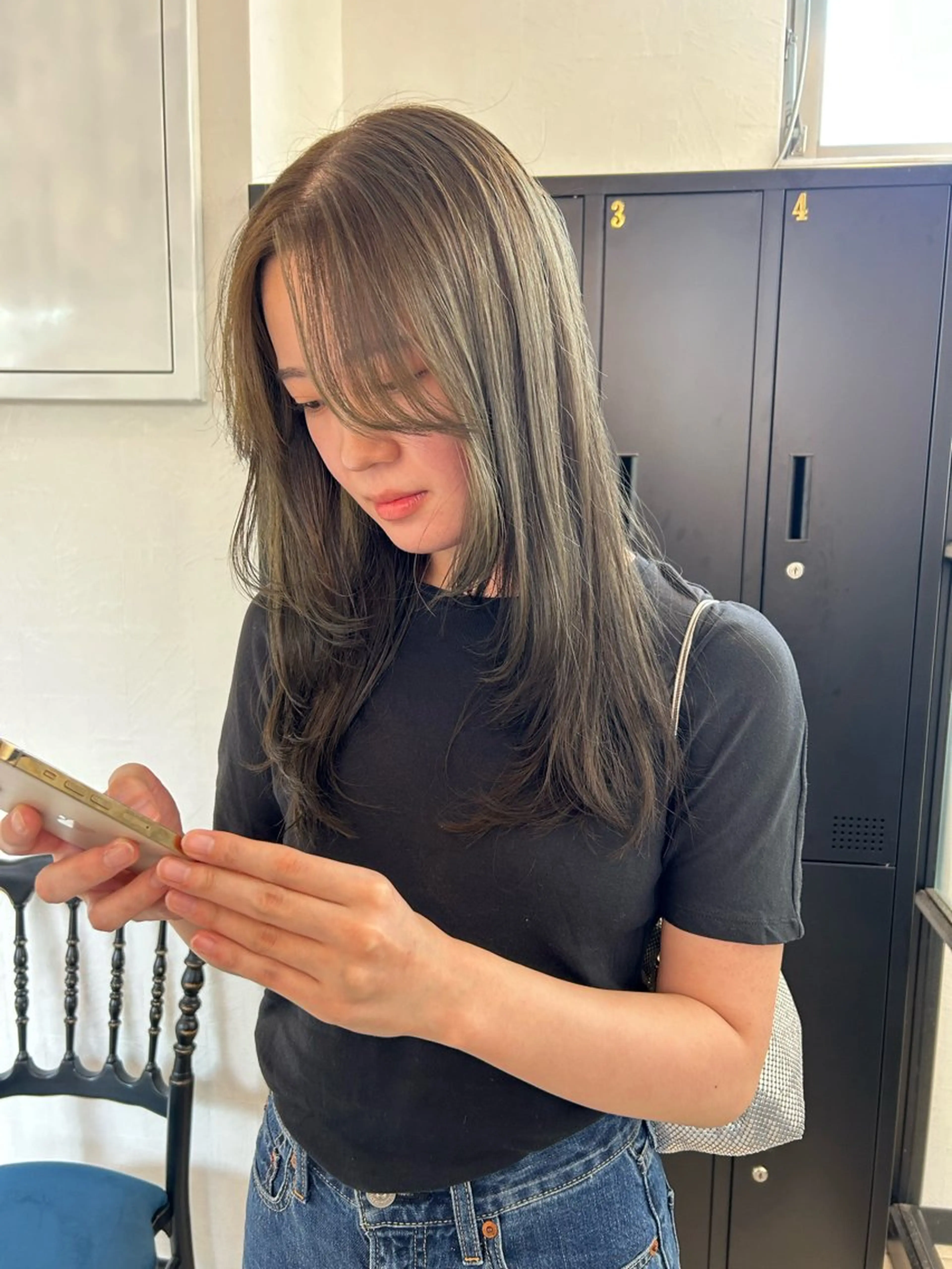 ミディアム カット ヘアカラー トリートメント Yui. レイヤー/パーマのヘアスタイル