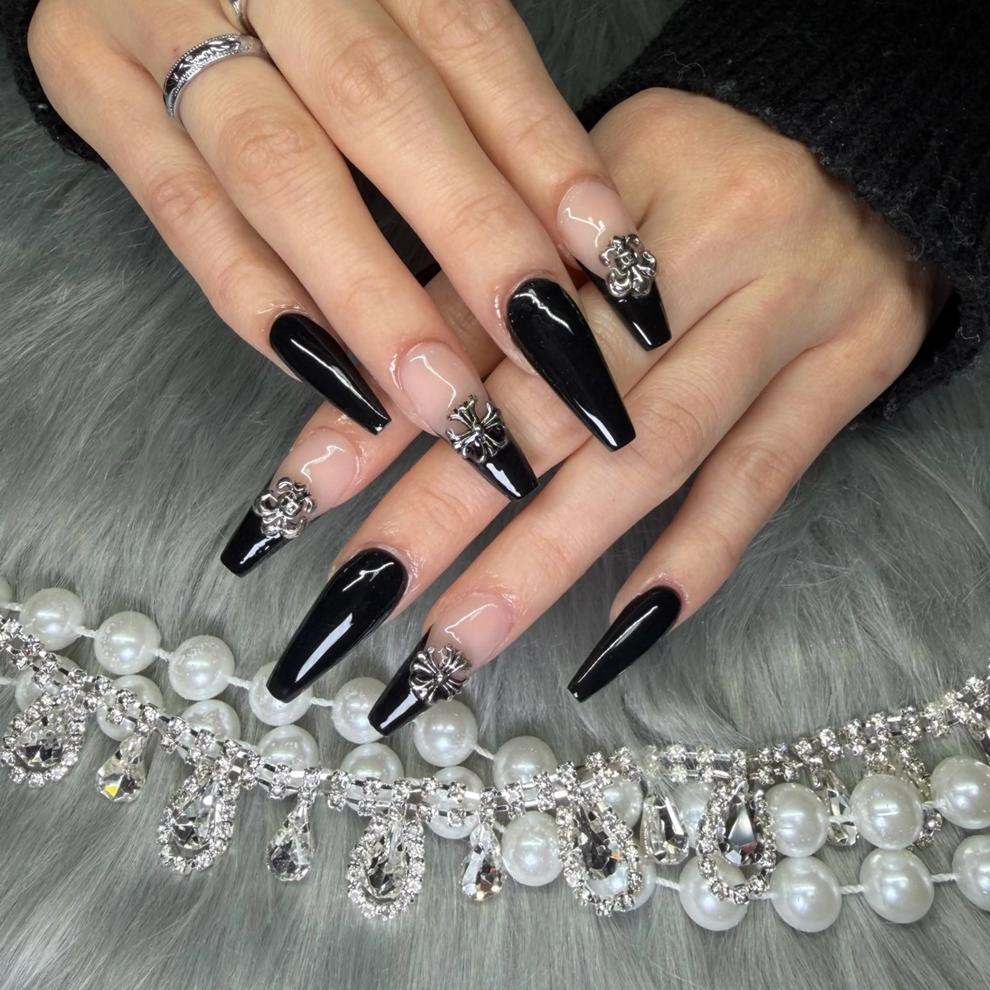 ネイル フレンチネイル ジェルネイル 韓国ネイル ロングネイル マグネットネイル ハンドネイル Nail Salon Grow所属・Nail Salon Growのネイルデザイン