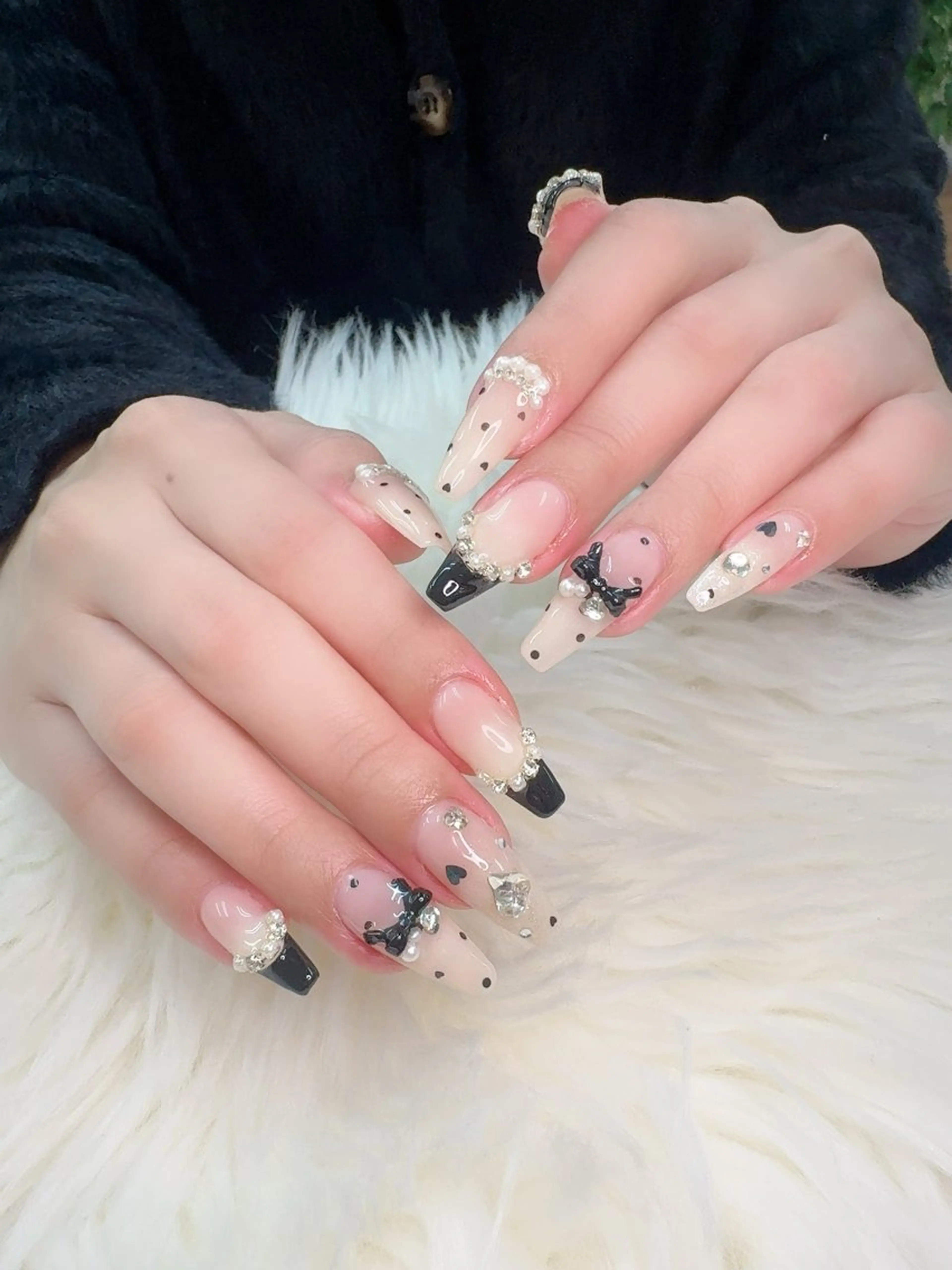 ネイル フレンチネイル 韓国ネイル マグネットネイル ニュアンスネイル オフィスネイル ハンドネイル Mlan Nailのネイルデザイン