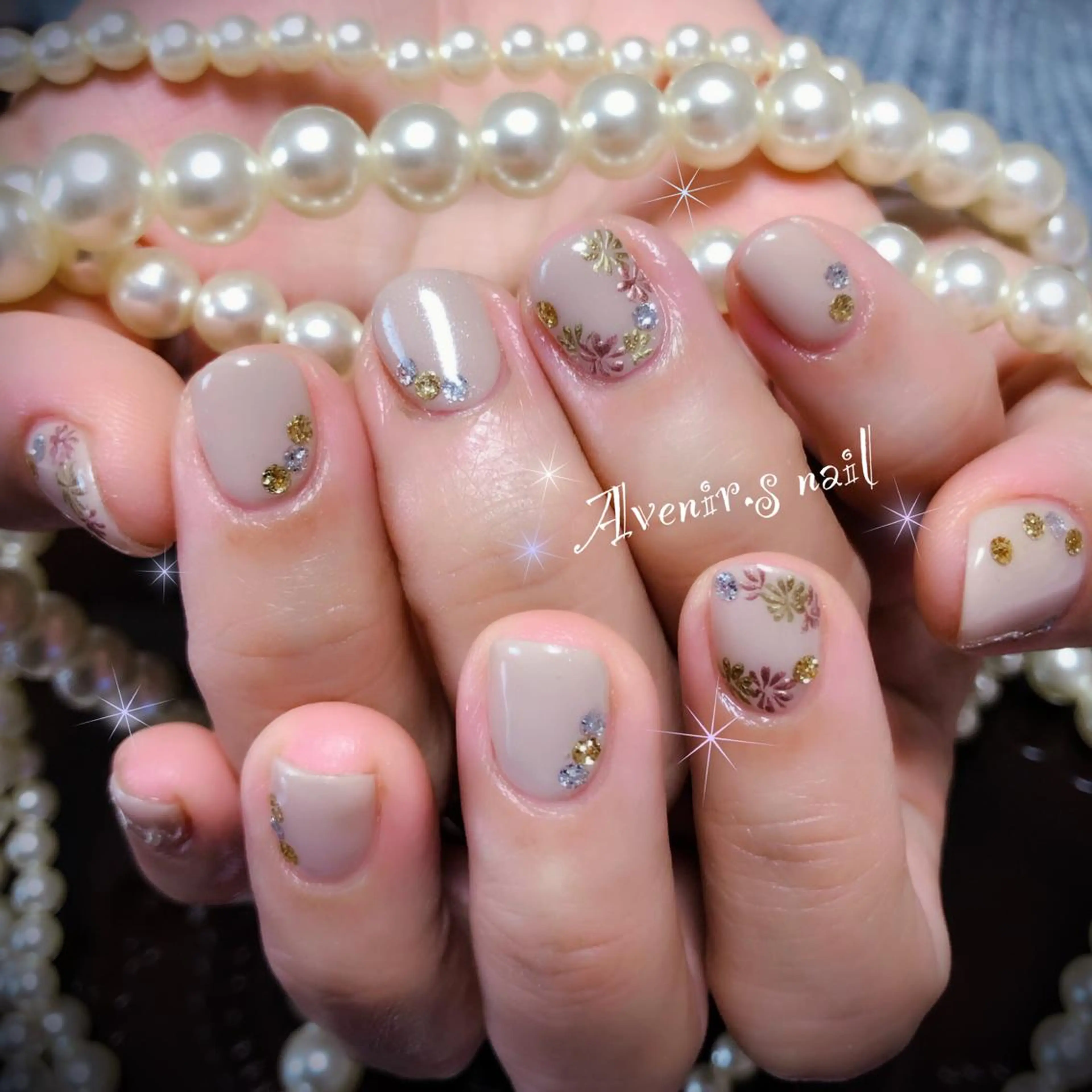 ネイル アートネイル Home Salon Avenir.のネイルデザイン