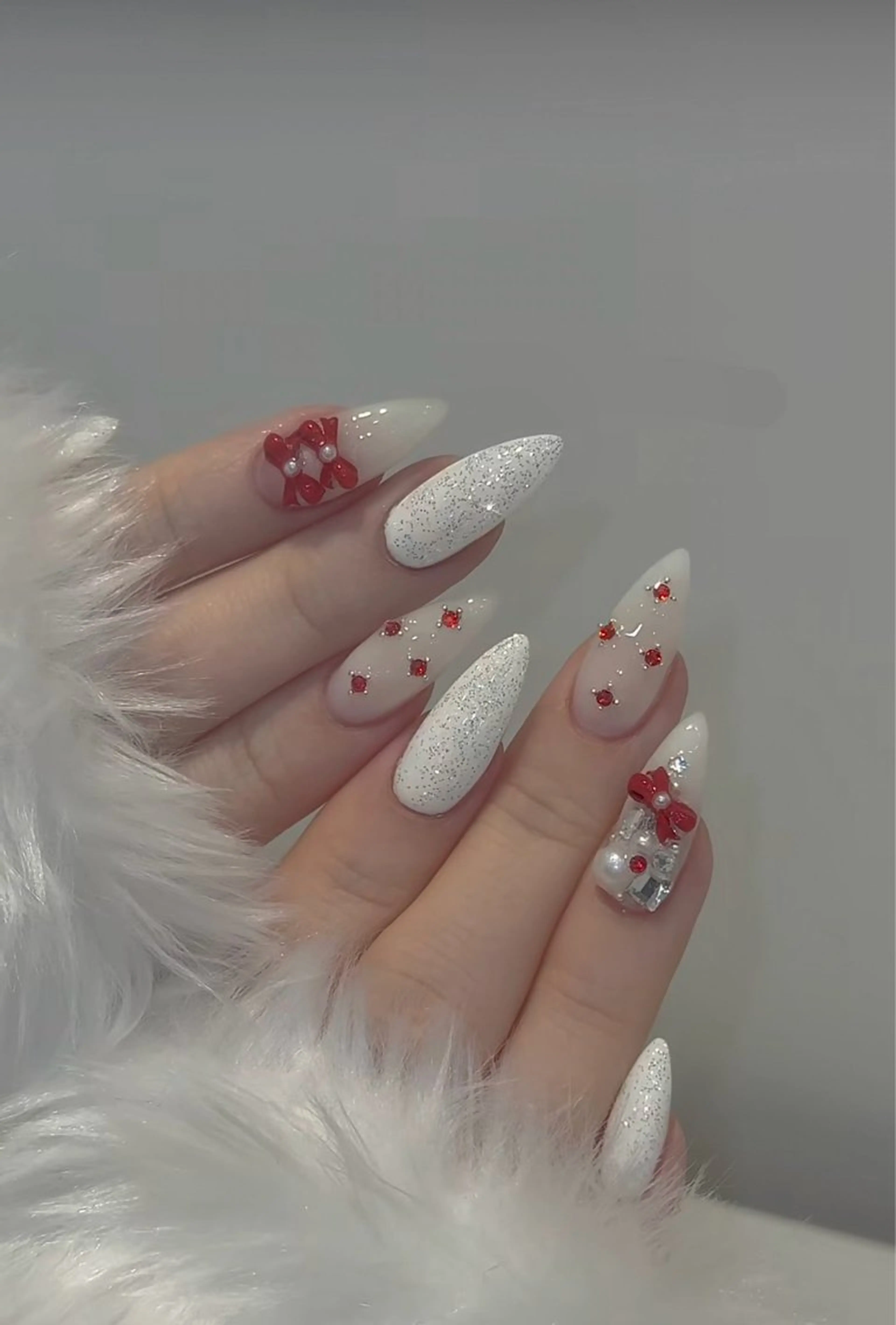 ネイル アニマル柄 オーロラネイル チークネイル フラッシュネイル ジェルネイル ハンドネイル Lyna 池袋のネイルデザイン