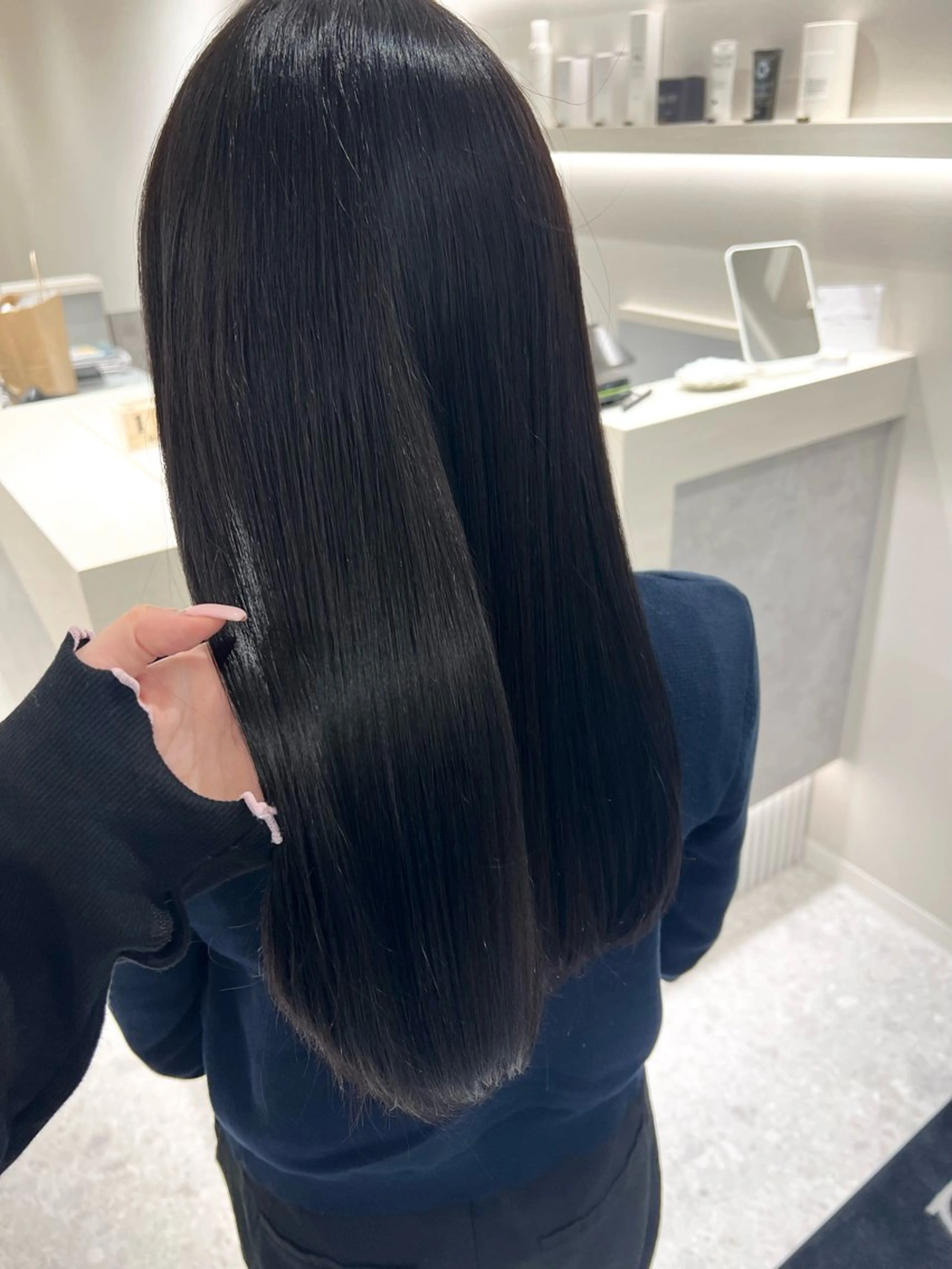 【圧倒的美髪✨】 髪質改善縮毛矯正+超音波ダブルTOKIO TR+カット+ケア剤🫧 〈アロマスパ付き〉の写真