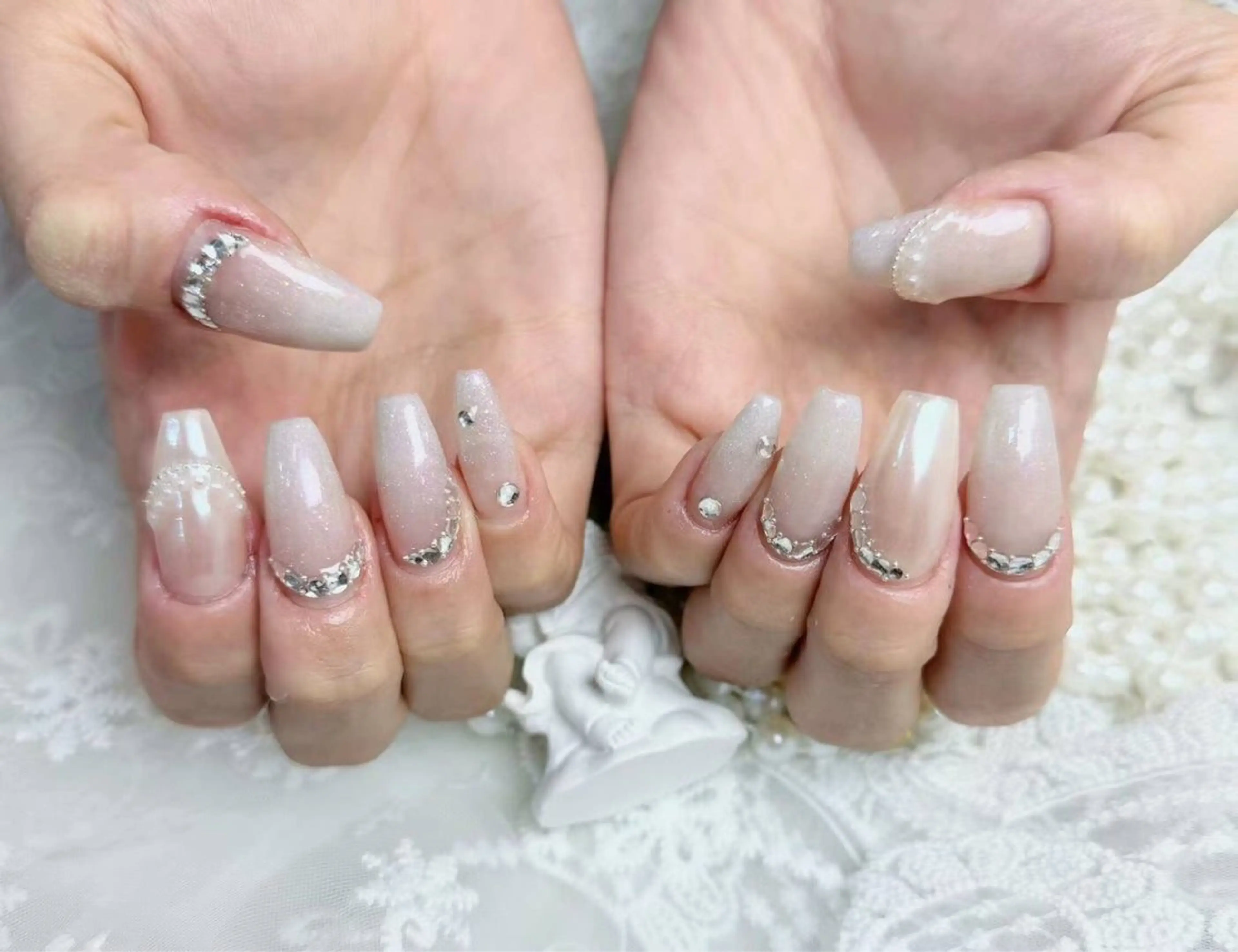 ネイル アートネイル フラワーネイル フットネイル ジェルネイル キラキラネイル Babarla　Nail　Salon所属・babarla Nailのネイルデザイン