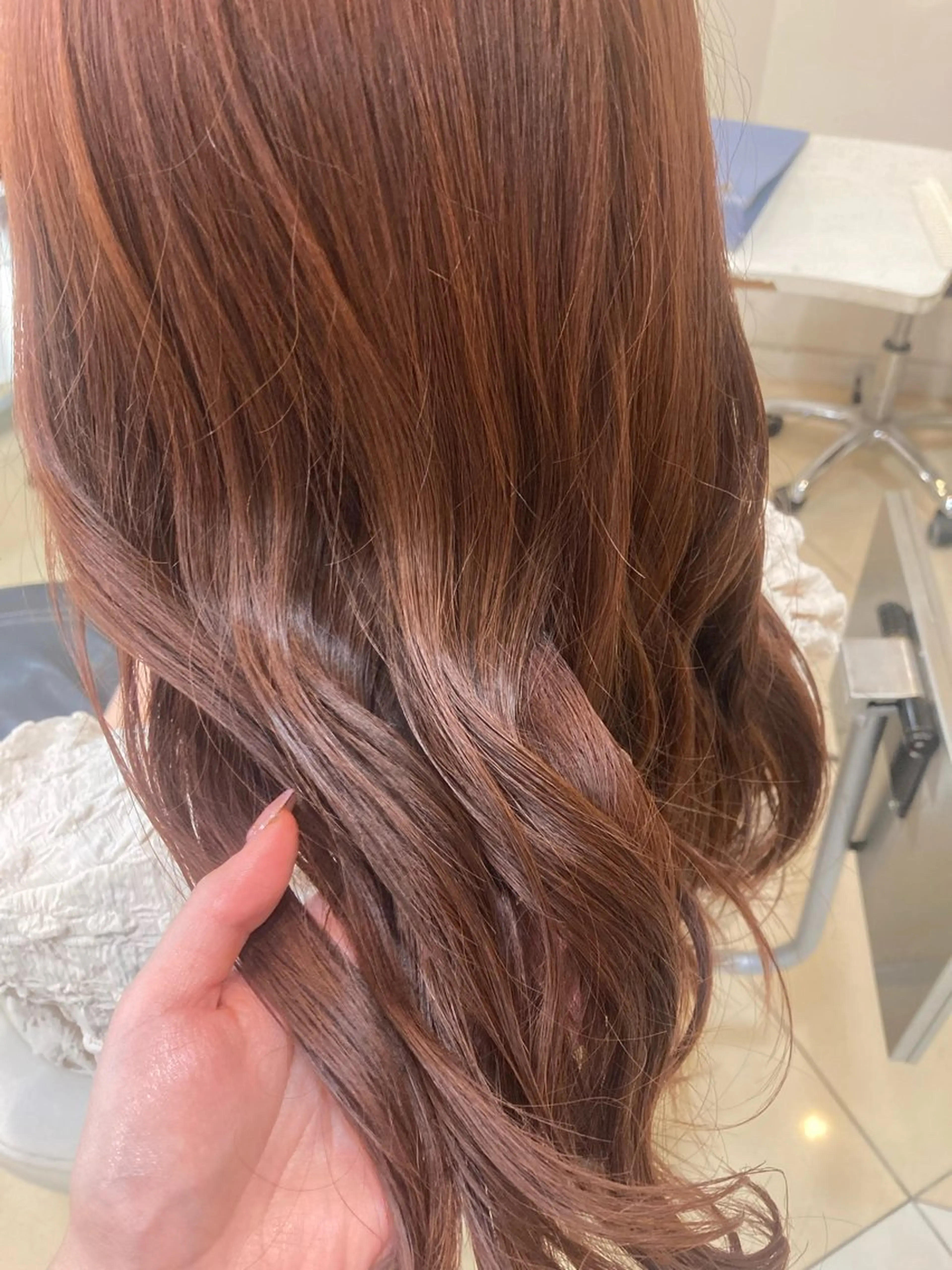 ロング オレンジブラウン ロング Lita浜線店 太田 瑠花のヘアスタイル