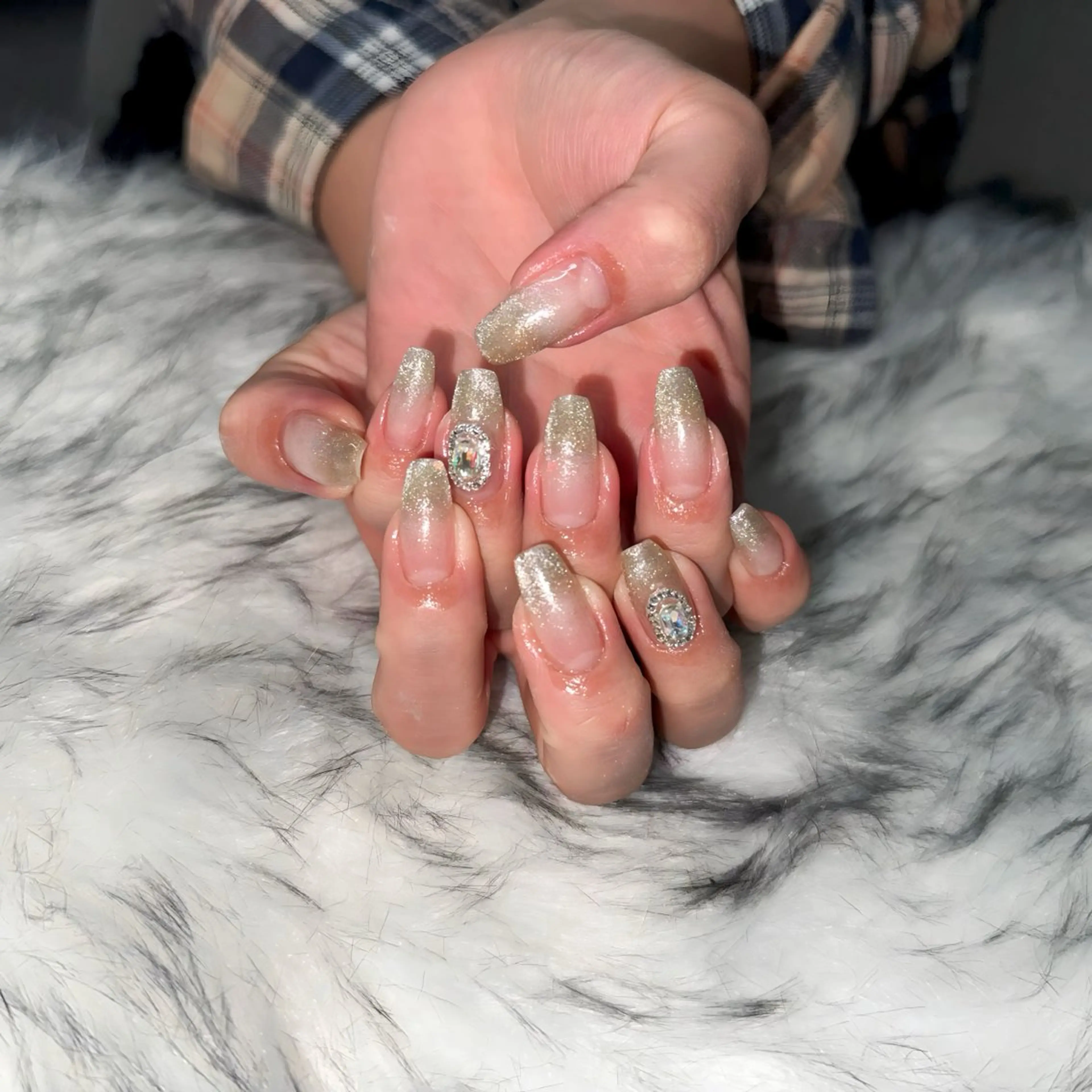 セミロング ハンドネイル mao .のネイルデザイン