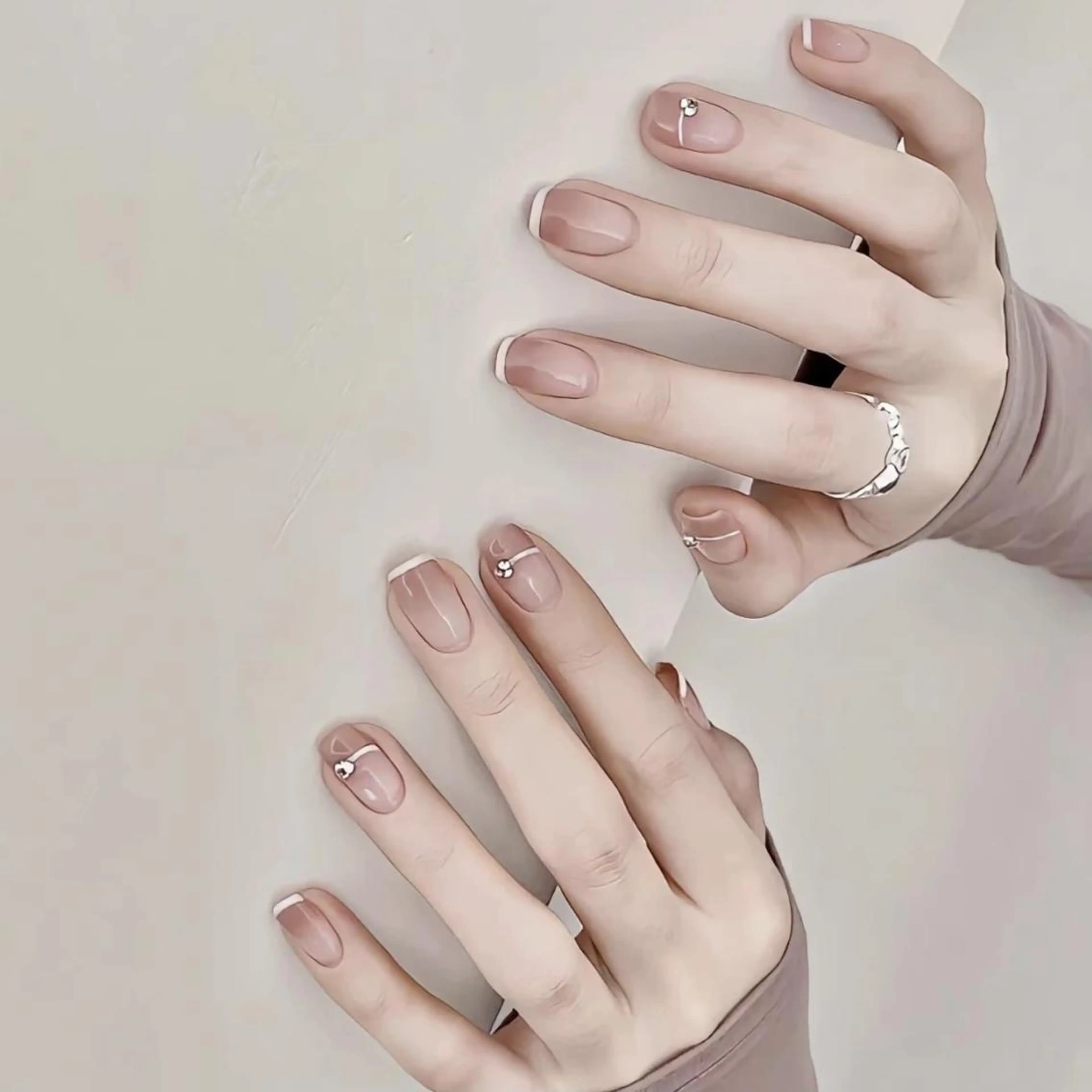 ネイル シンプルネイル Queens momoのネイルデザイン