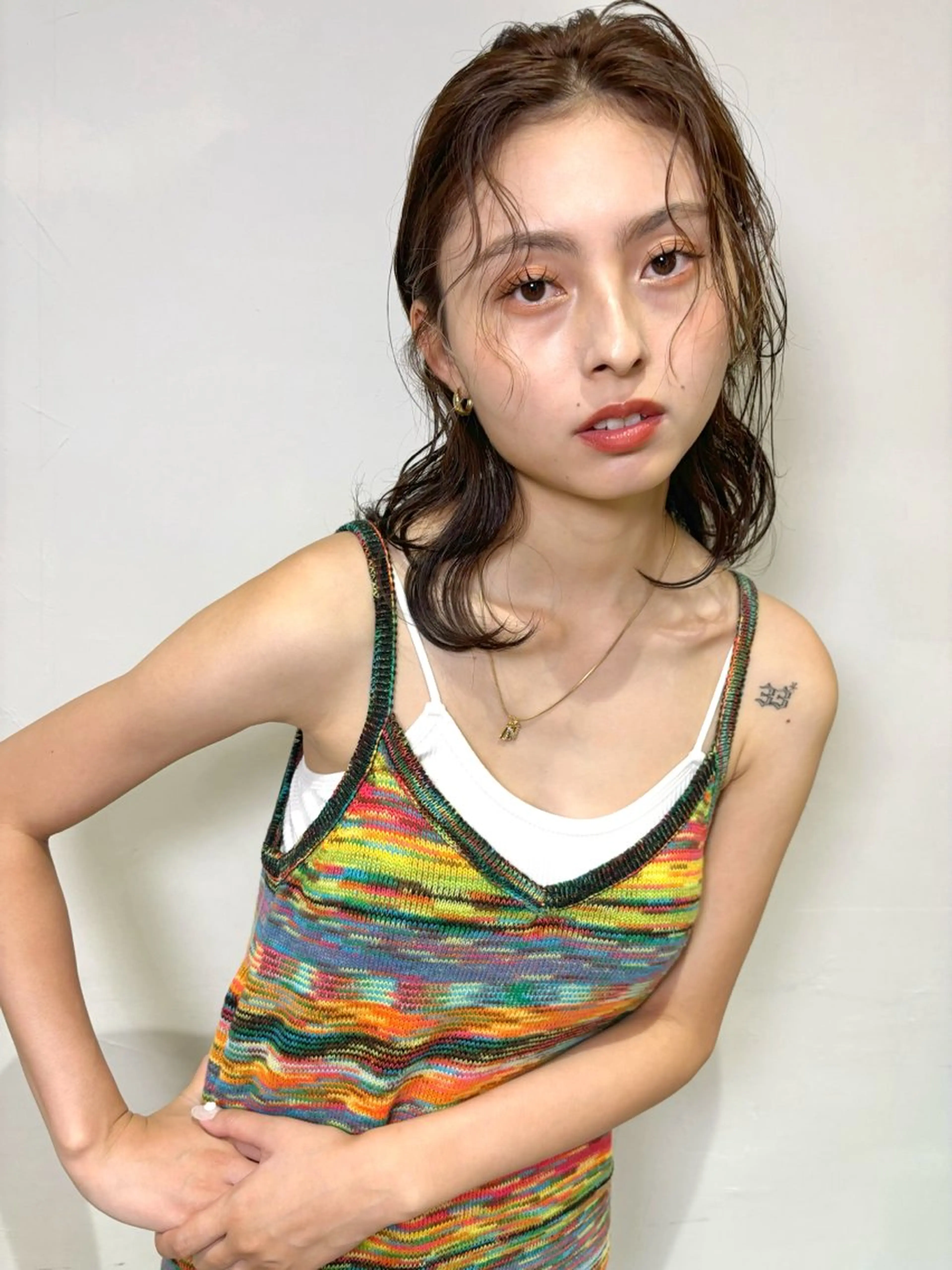 ミディアム カラー 鈴木 美紅のヘアスタイル