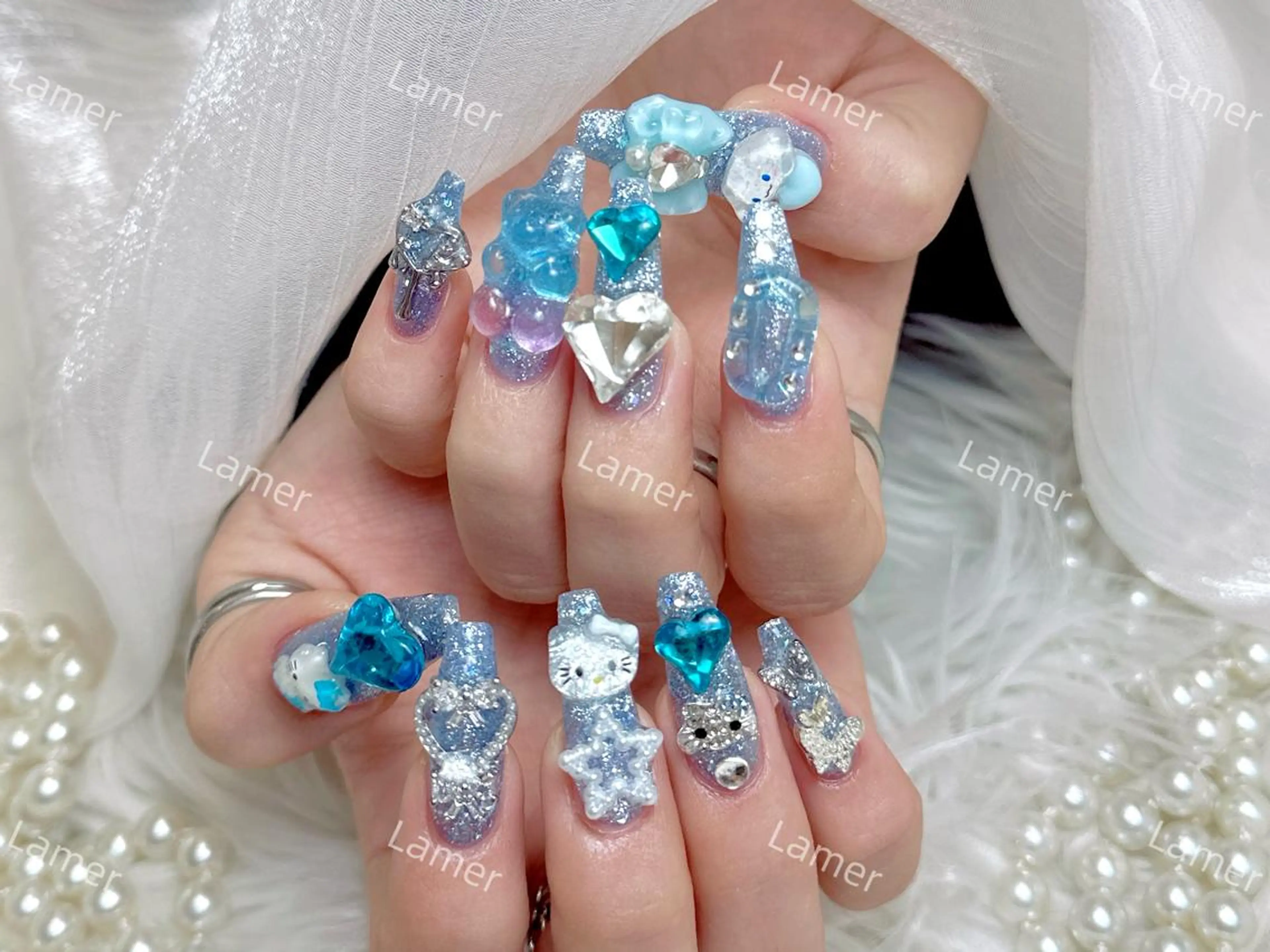 🌈チップ長さだし10本+持ち込みデザイン💕時間内パーツ、シール、ストーンやり放題、💖ゴテゴテokの写真