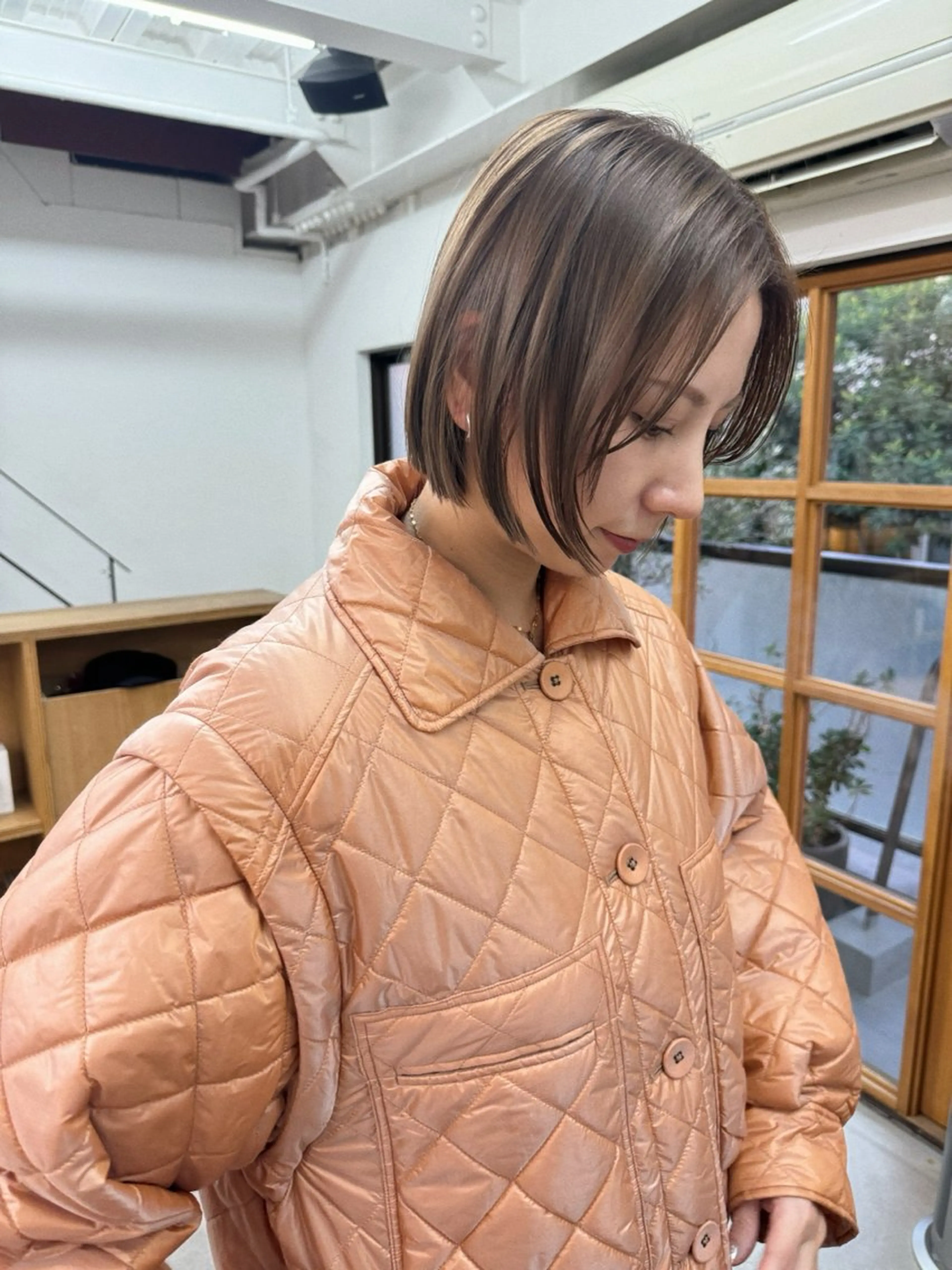 ショート カラー ベージュカラー ブリーチ カット ヘアカラー トリートメント ニュアンスヘア🌔 nanakoのヘアスタイル