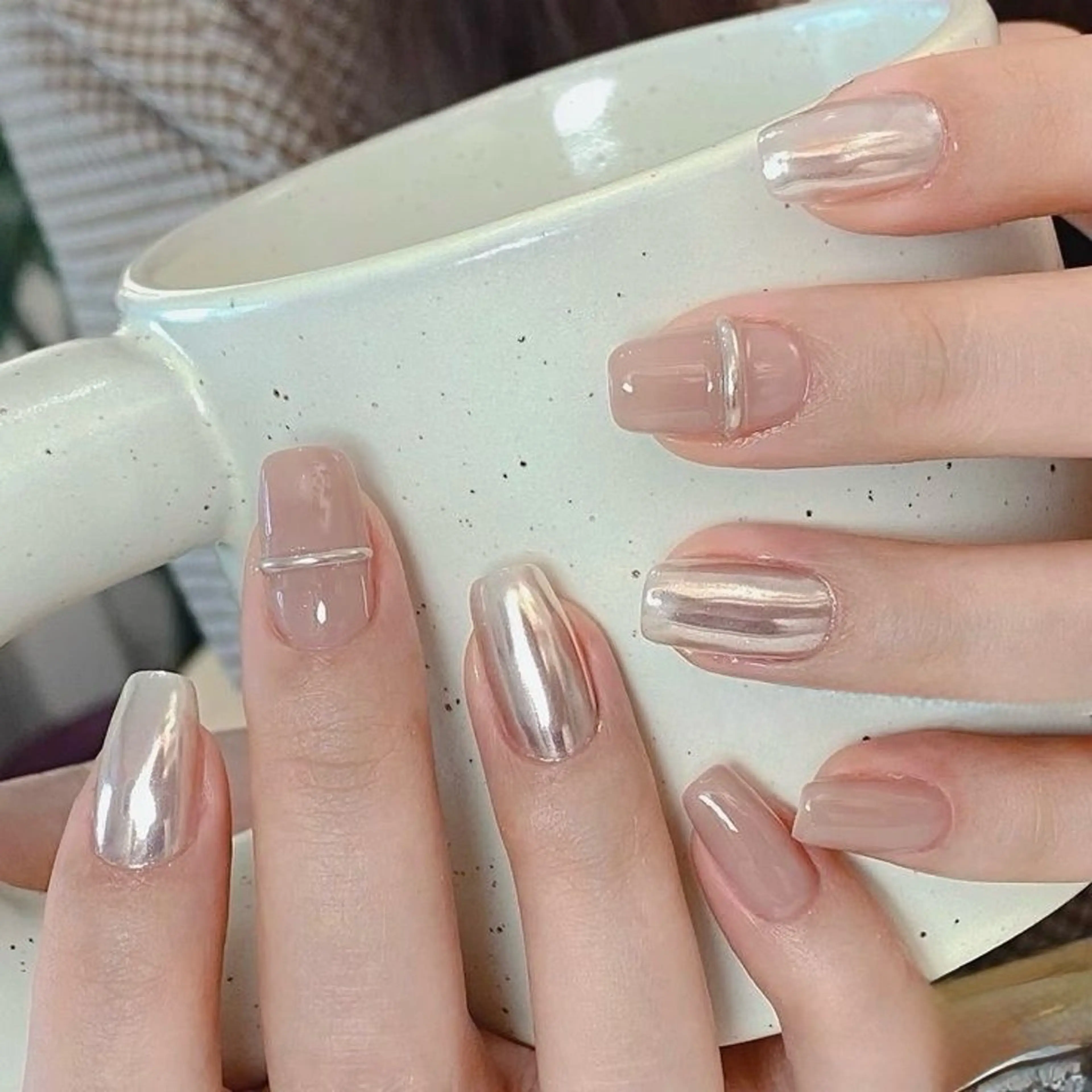 ネイル 長さ出し フレンチネイル グラデーション 卒業式 マグネットネイル MIHANA NAILのネイルデザイン