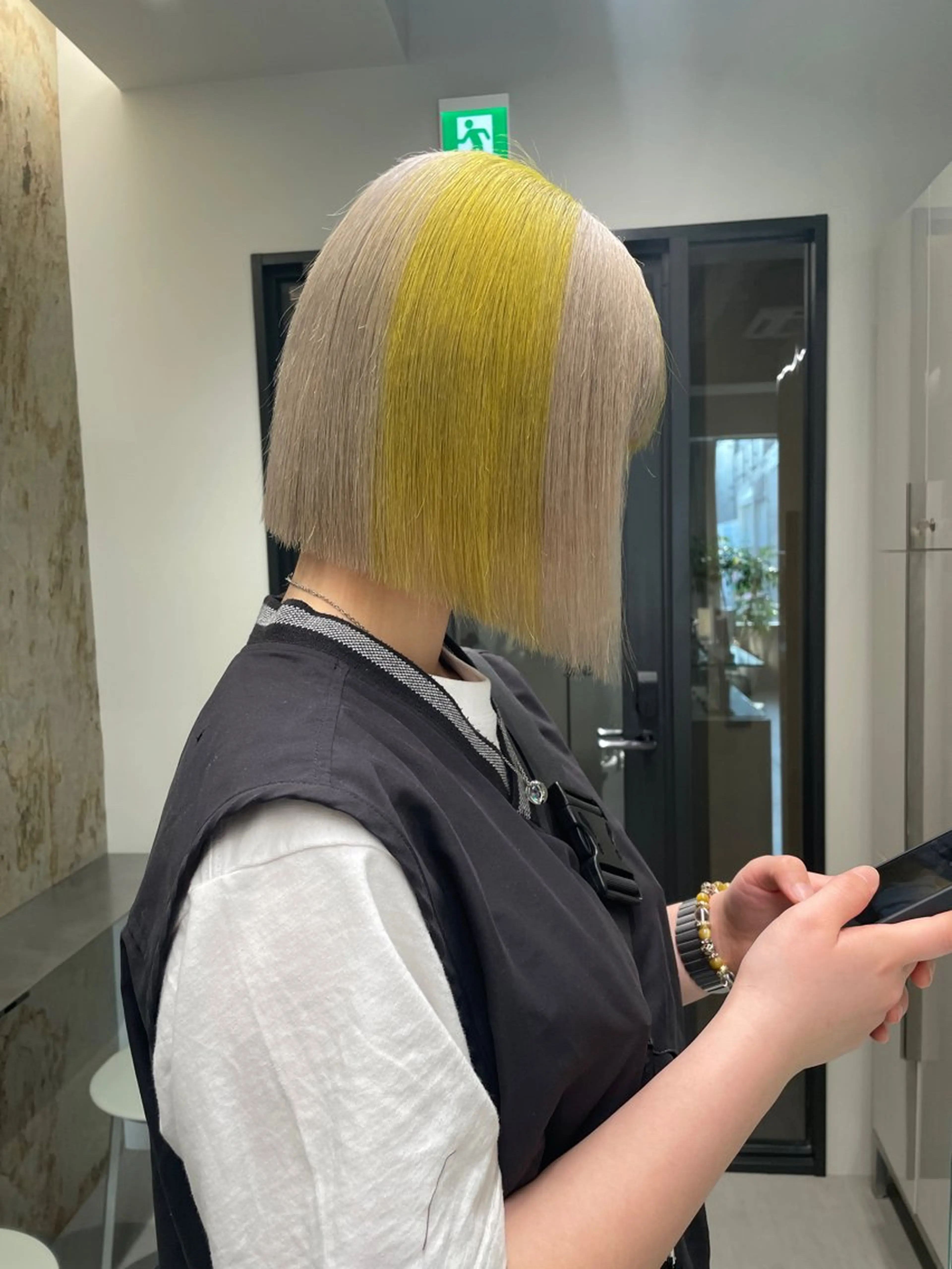 ミディアム カラー 木下 祐希のヘアスタイル