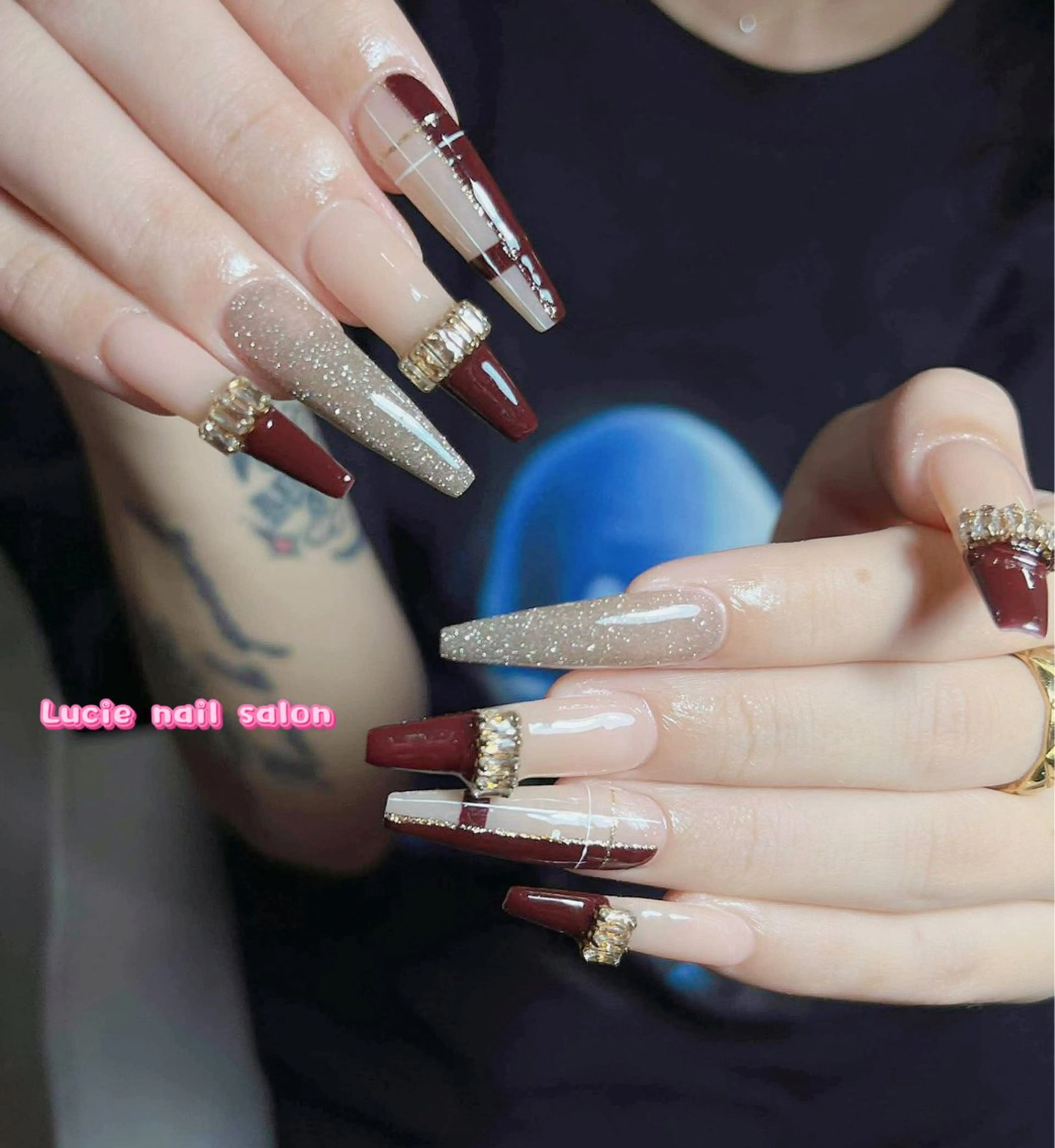 ネイル ボルドー チークネイル 成人式 フレンチネイル キラキラネイル ハンドネイル LUCIE NAIL SALON所属・ルシエ 浅草橋のネイルデザイン