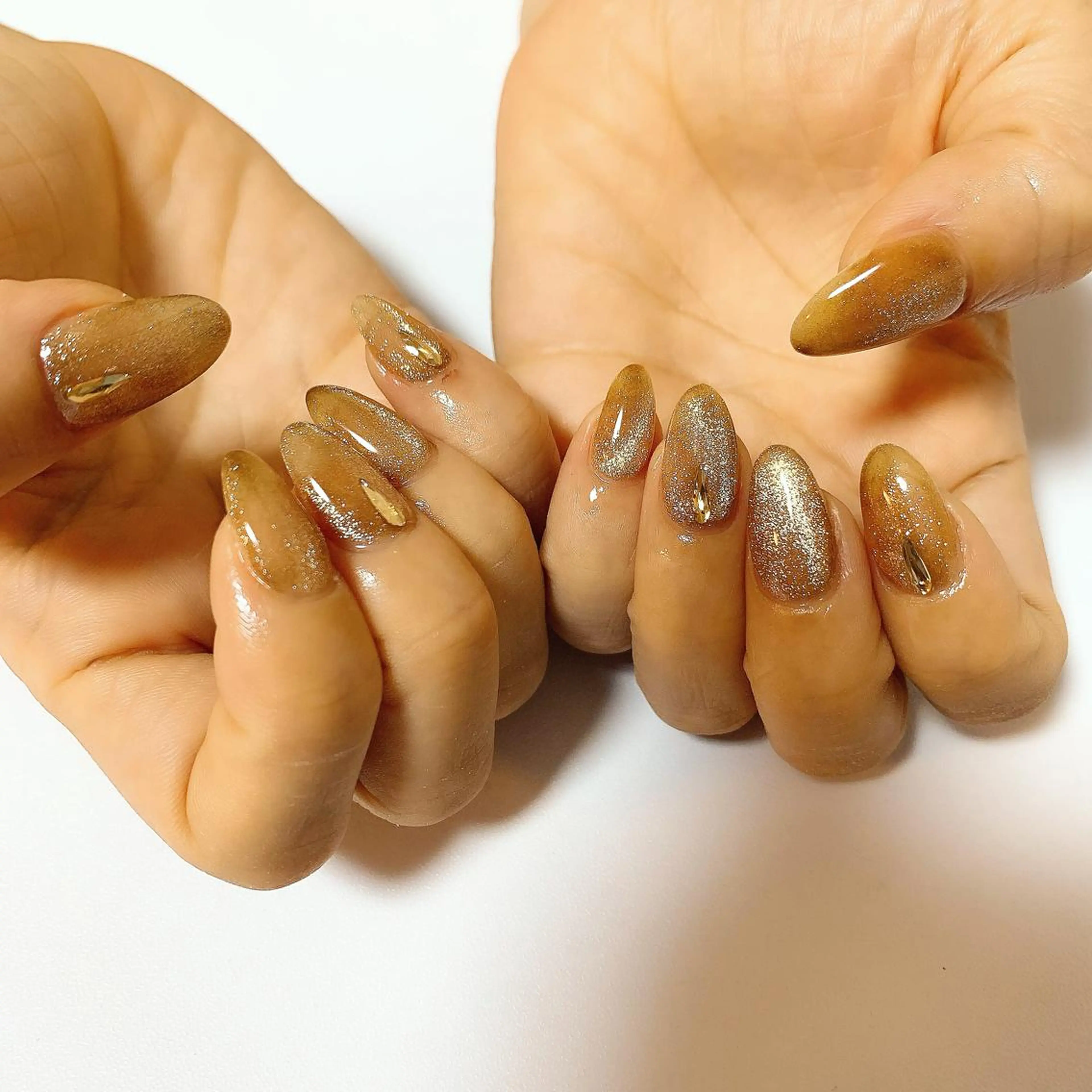 ネイル マグネットネイル vivi nailのネイルデザイン