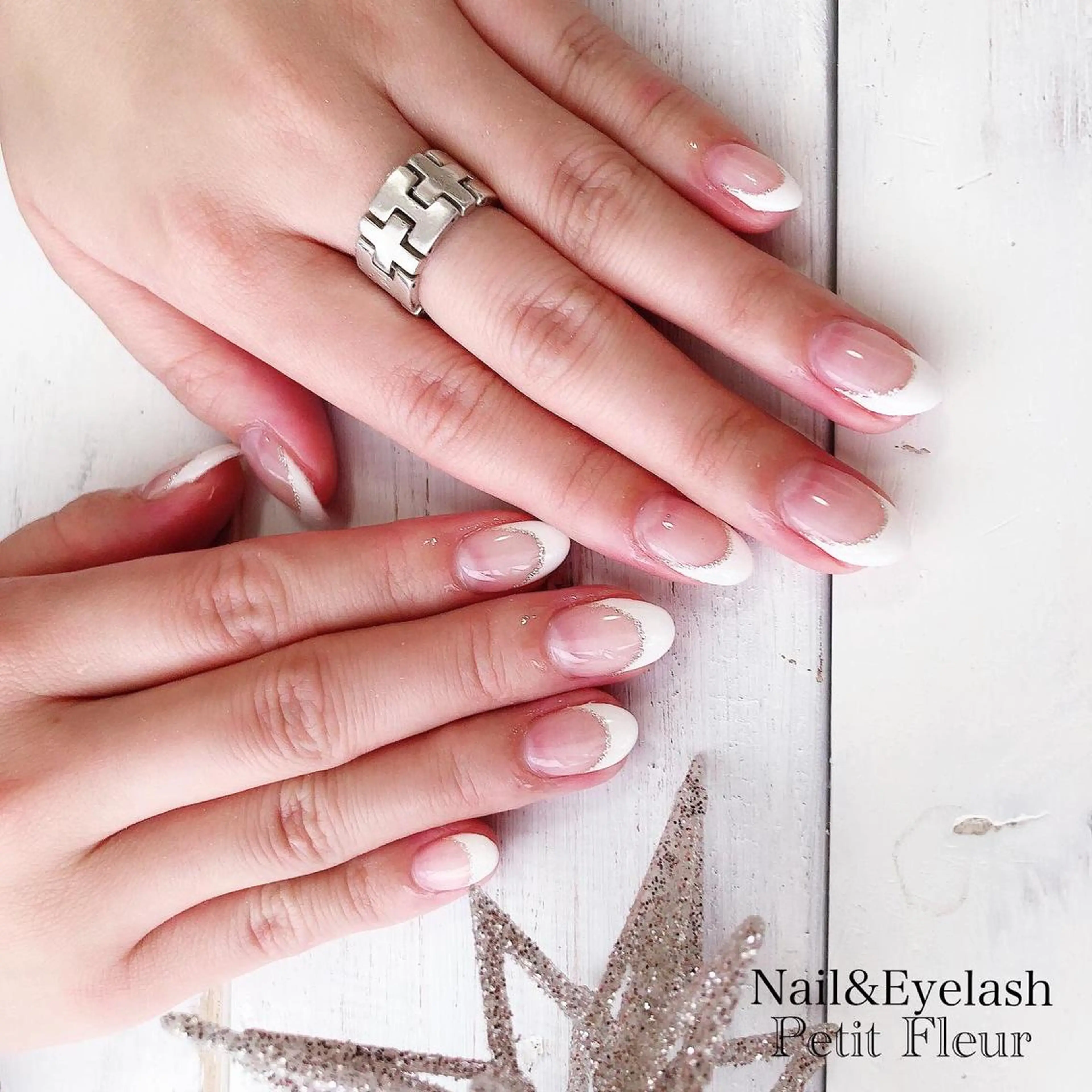 ネイル Petit Fleur所属・青柳 亜梨奈のマツエク・マツパデザイン