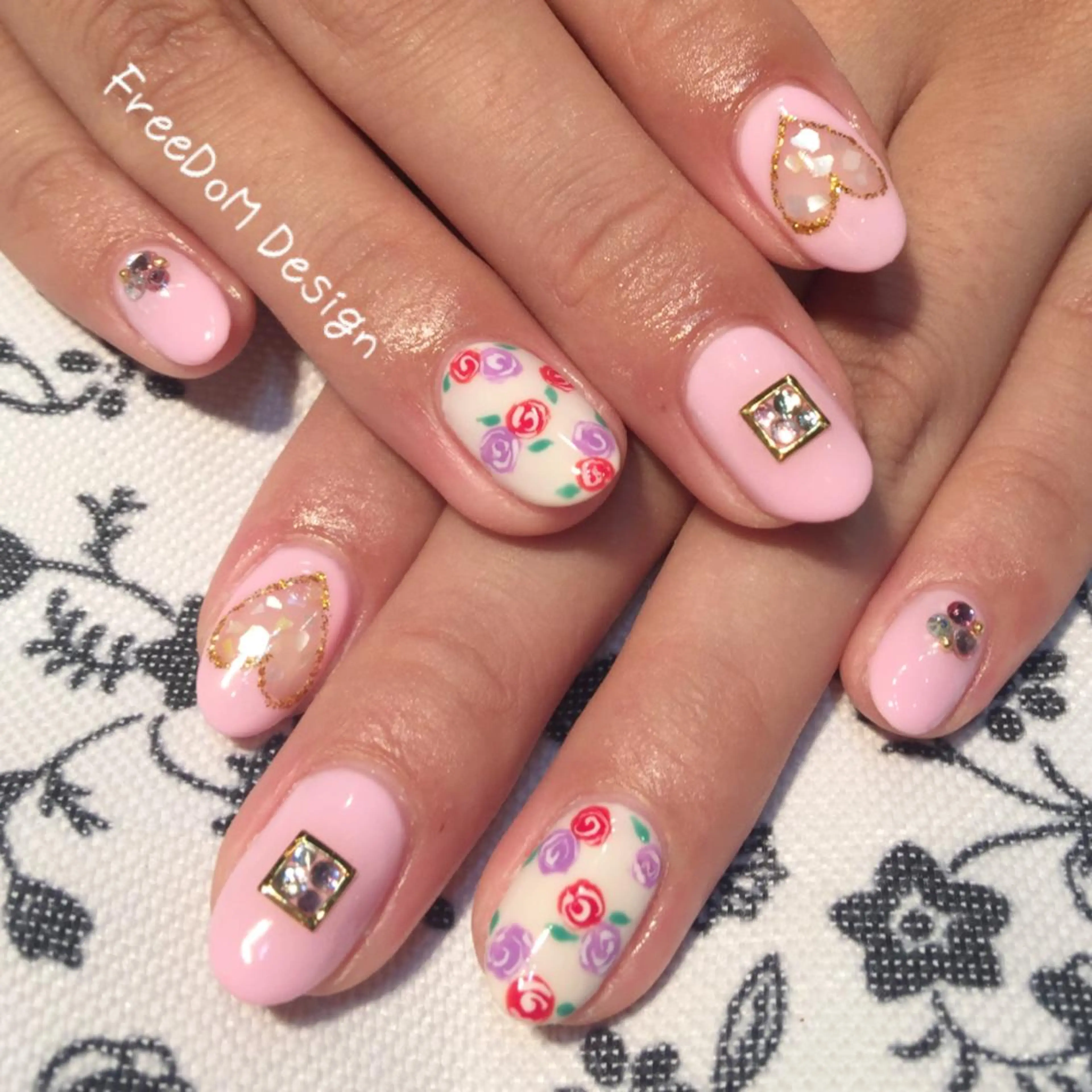 ネイル ＦreeDoＭ   Design所属・W KUMIのネイルデザイン