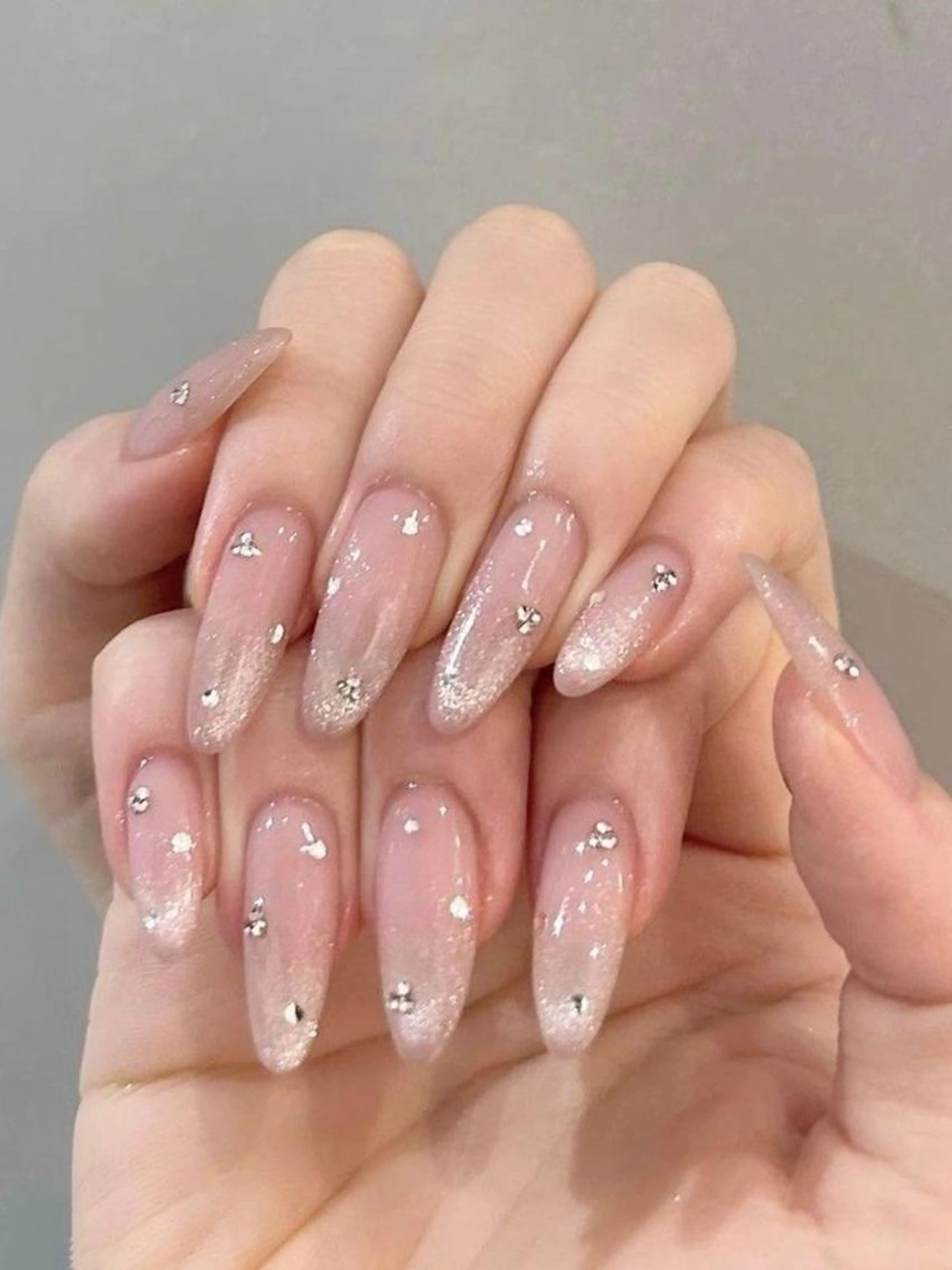 【ご新規チップスカルプ+マグネットカラーグラデ +ストーン20粒】￥13000土日祝日/平日16時以降＋￥550の写真