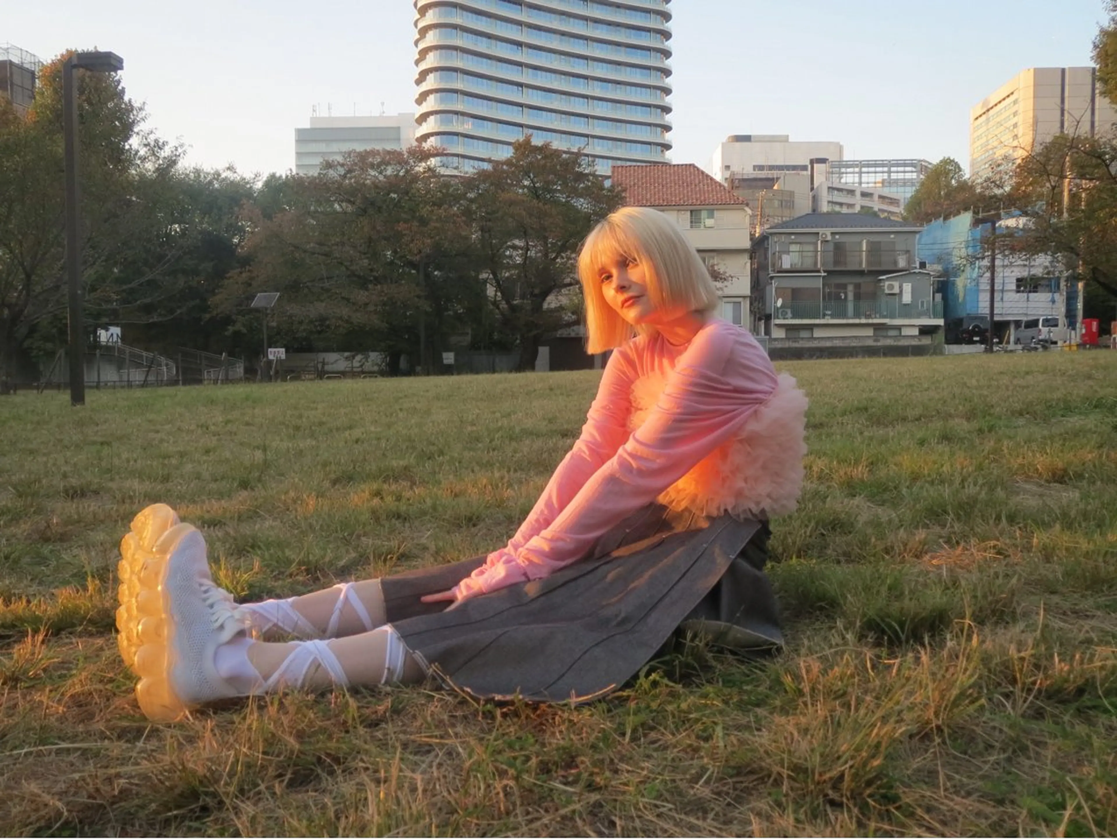 かがやしづ ⭐️ハイトーンのヘアスタイル