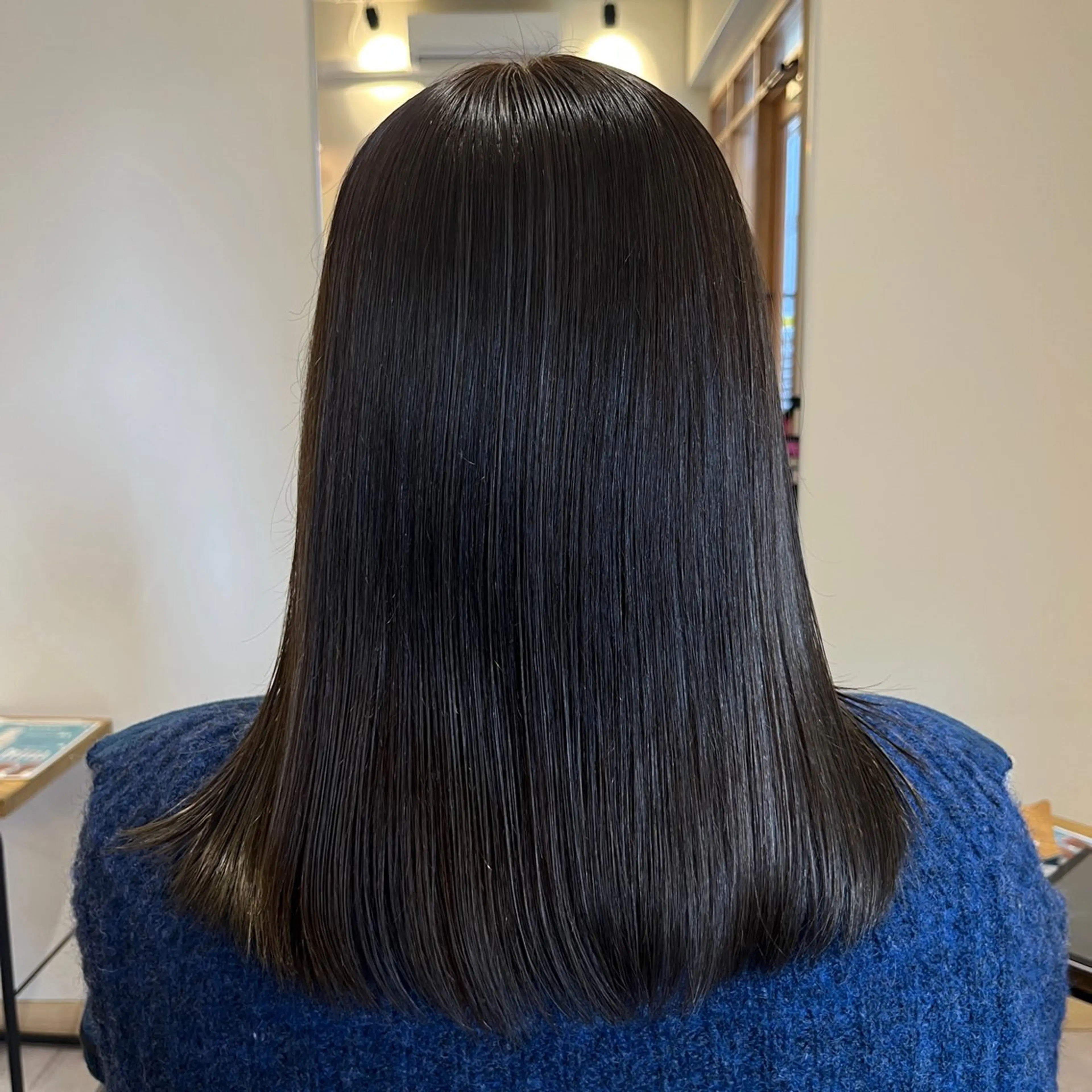 カラー ヘアカラー トリートメント 荒井 茉凜のヘアスタイル