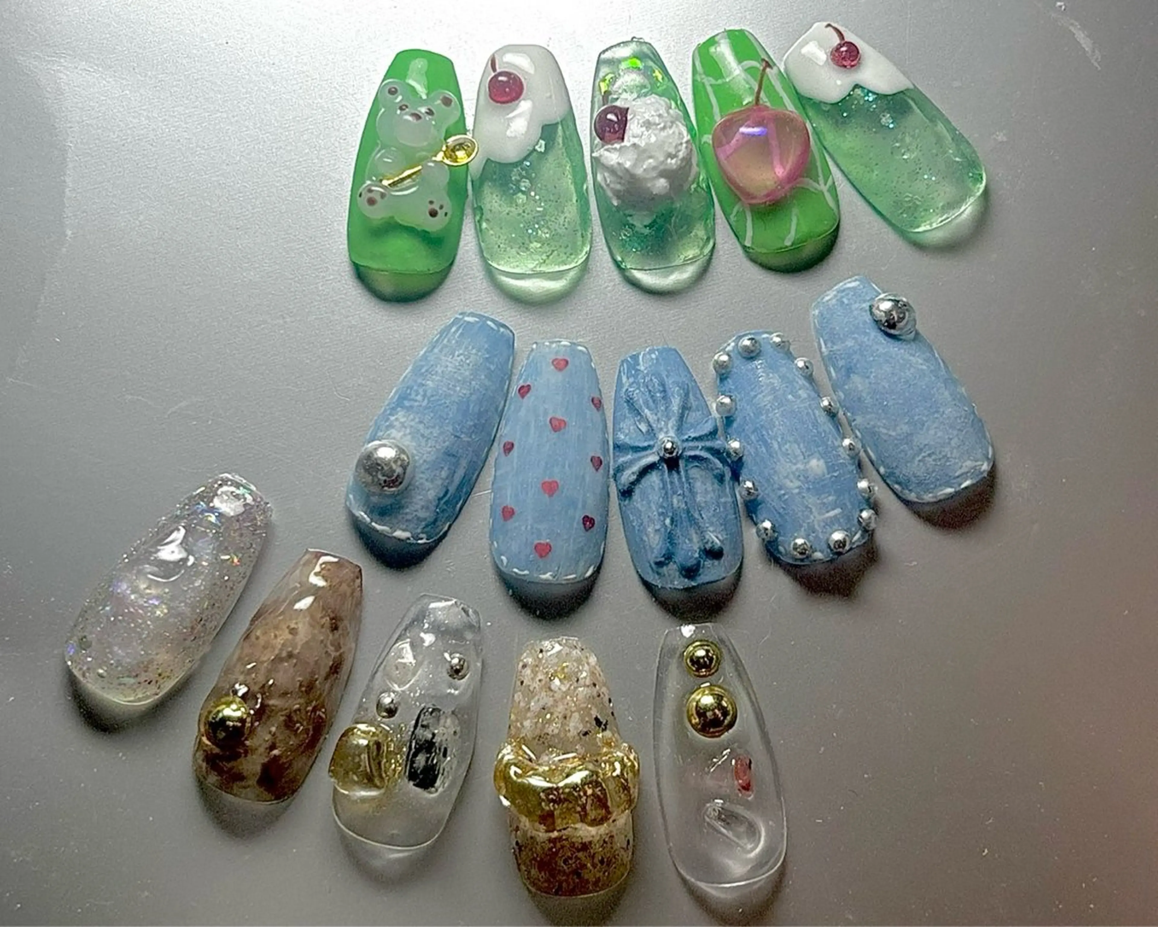 ネイル ハンドネイル ネイル ブーマーのネイルデザイン