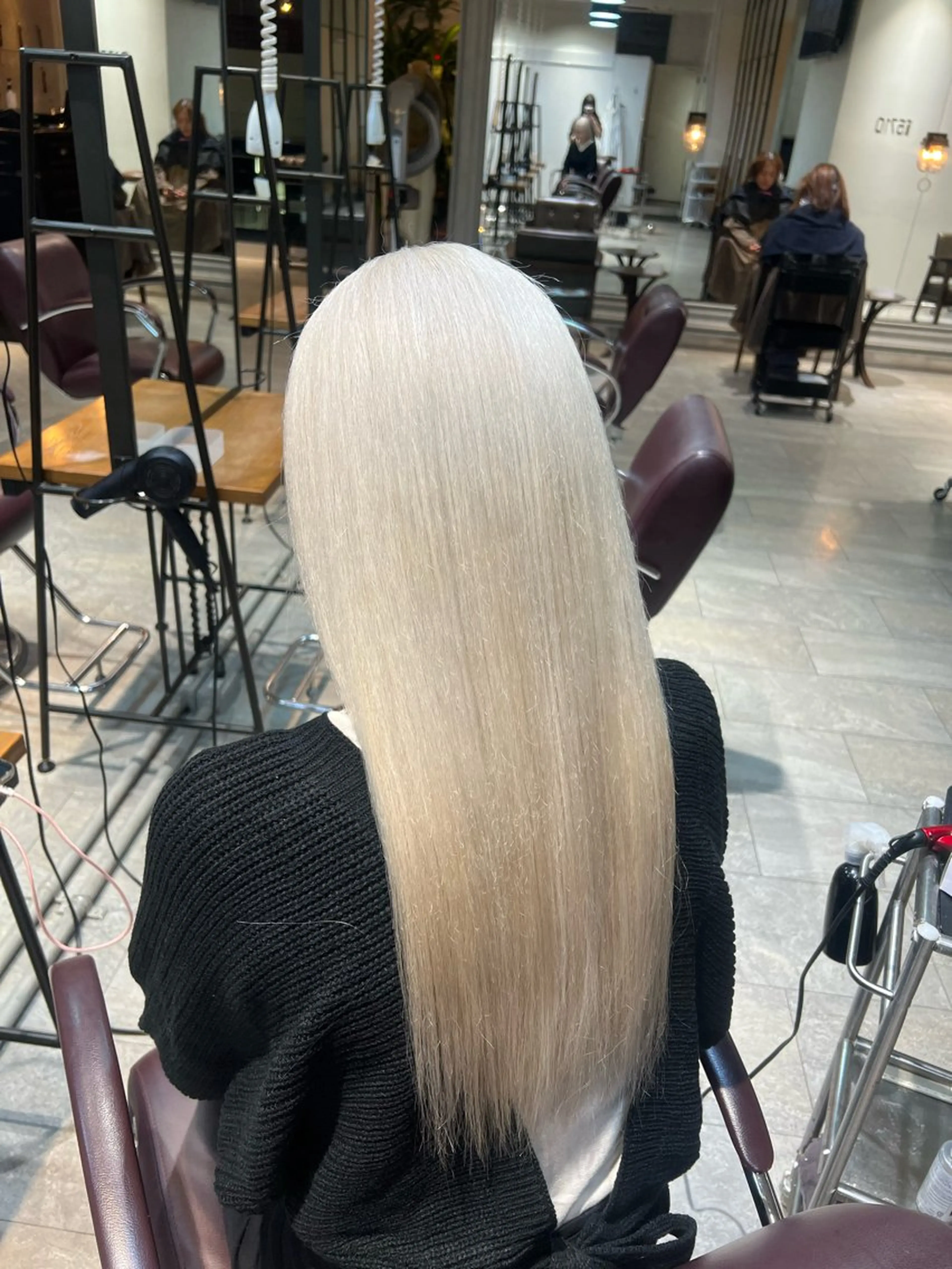 ロング カラー 🎀ハイトーン・艶 カラー HANA🎀のヘアスタイル