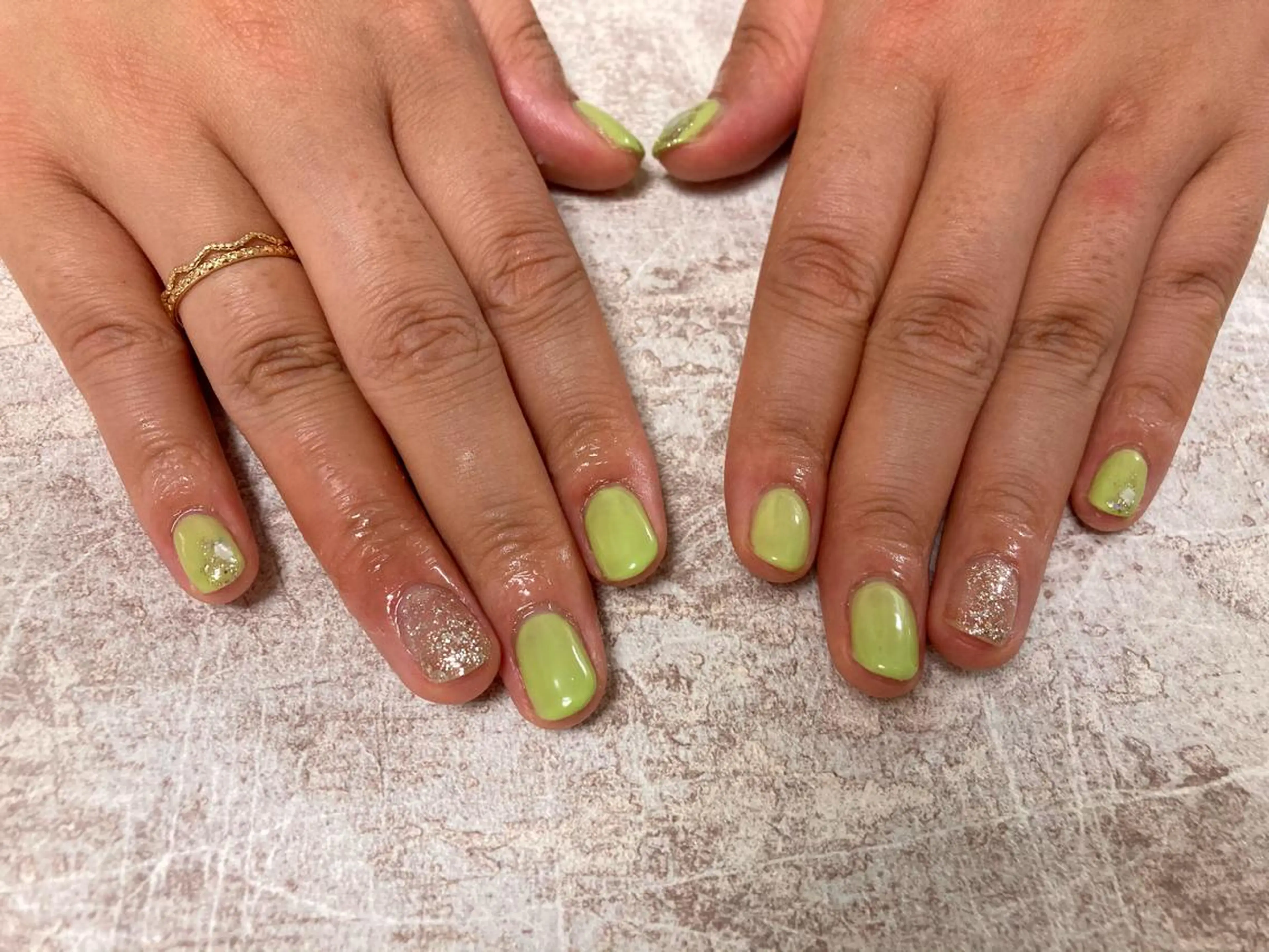 ネイル mogunail &blowのネイルデザイン