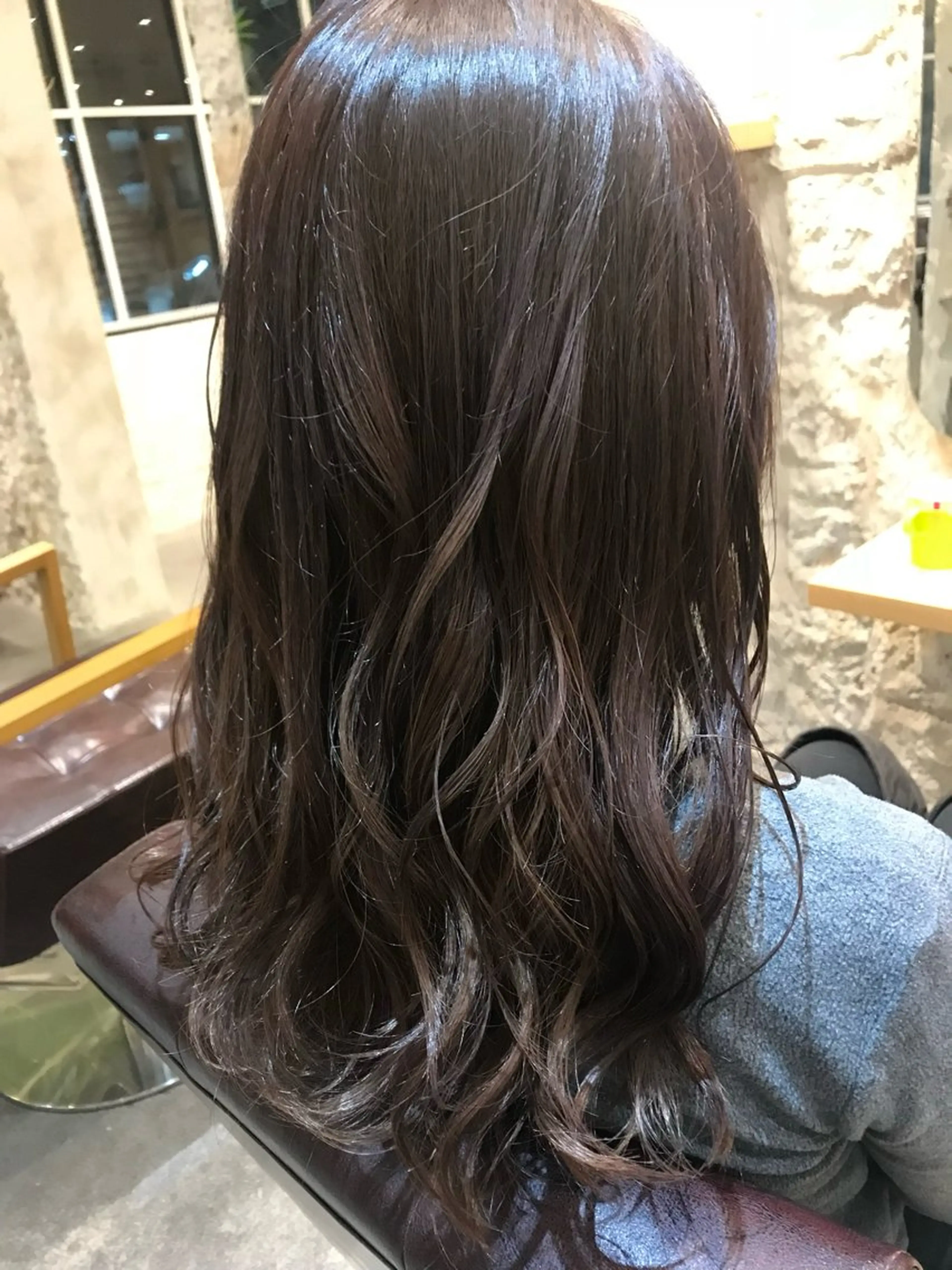セミロング カラー 塚本 昂のヘアスタイル