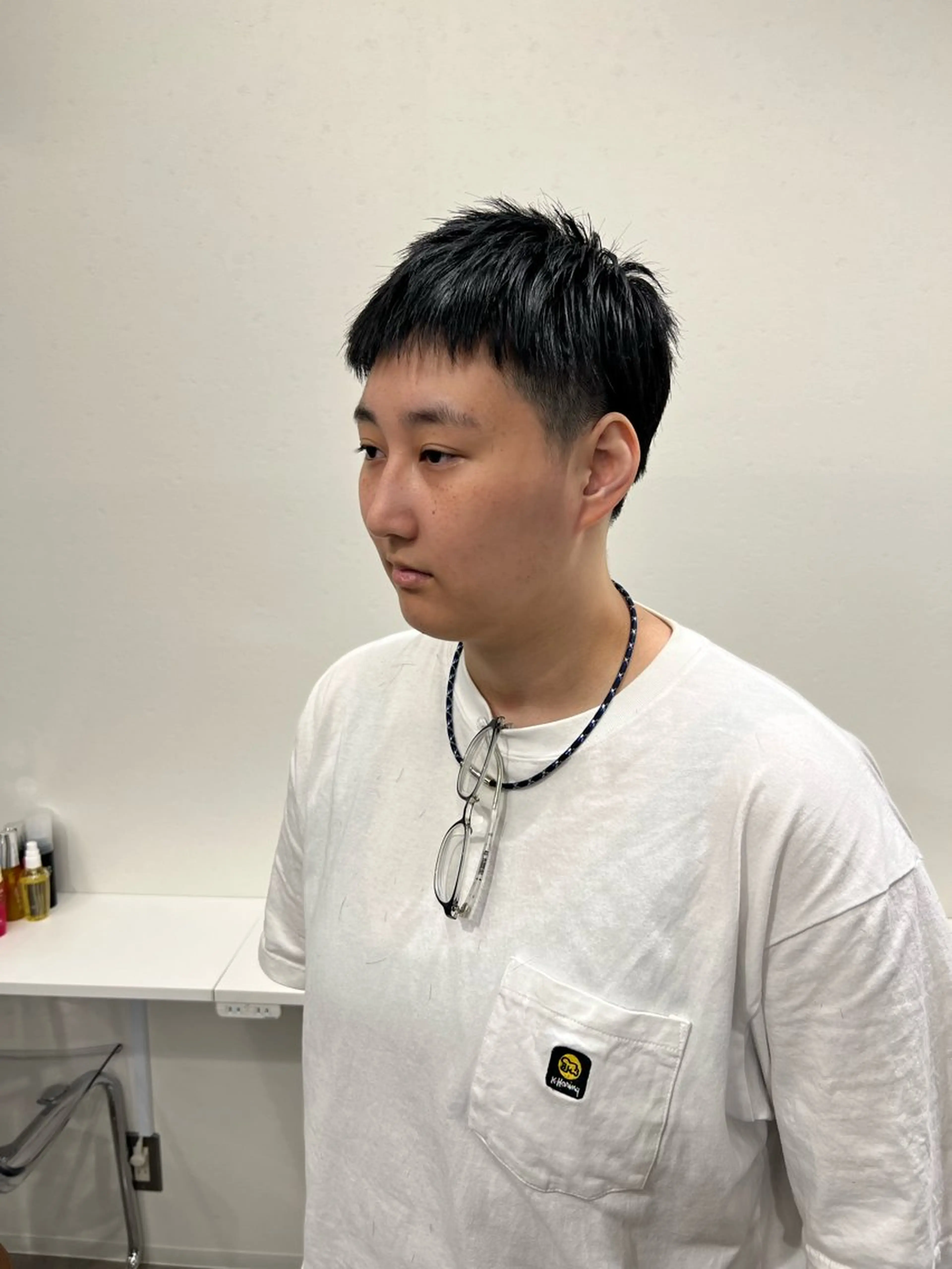 メンズ フェードカット スパイキーショート 刈り上げ moco by doll所属・PON　ハイトーン ショートカット心斎橋のヘアスタイル