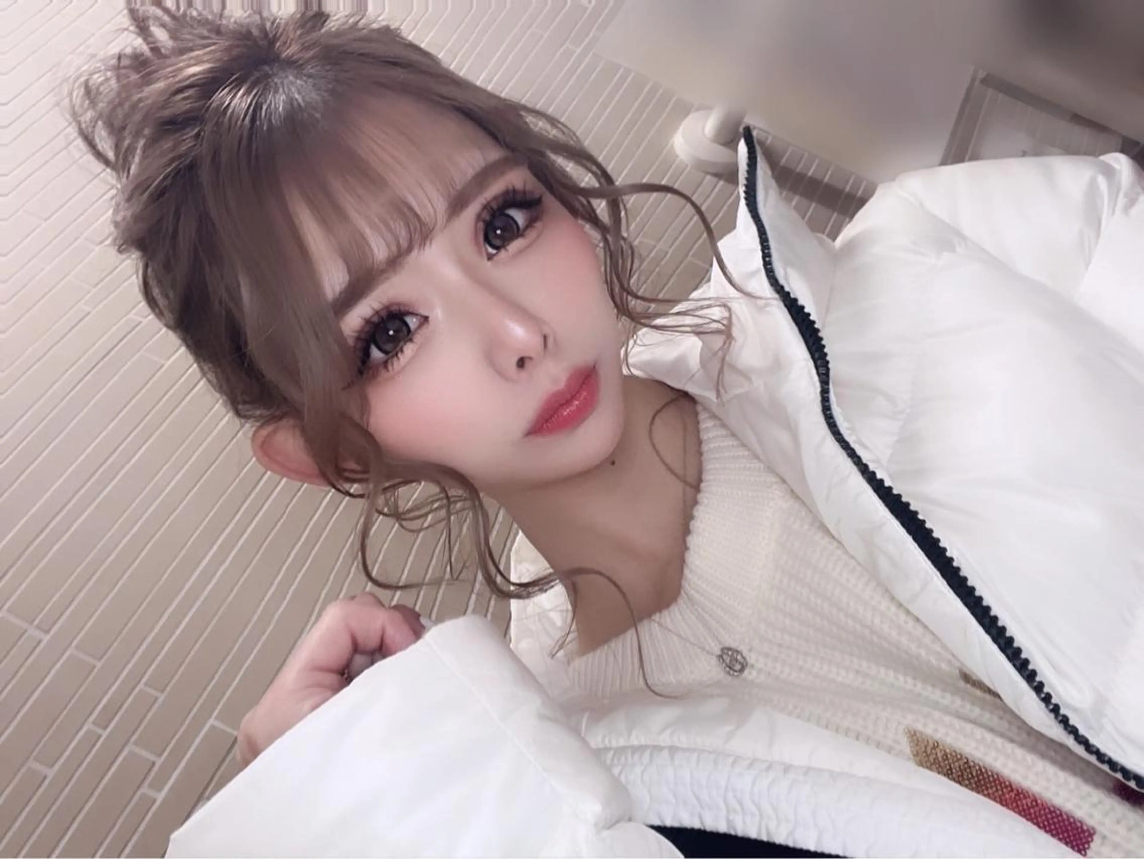 ロング ヘアアレンジ お団子ヘア エクステ ヘアセット KANA カナのマツエク・マツパデザイン