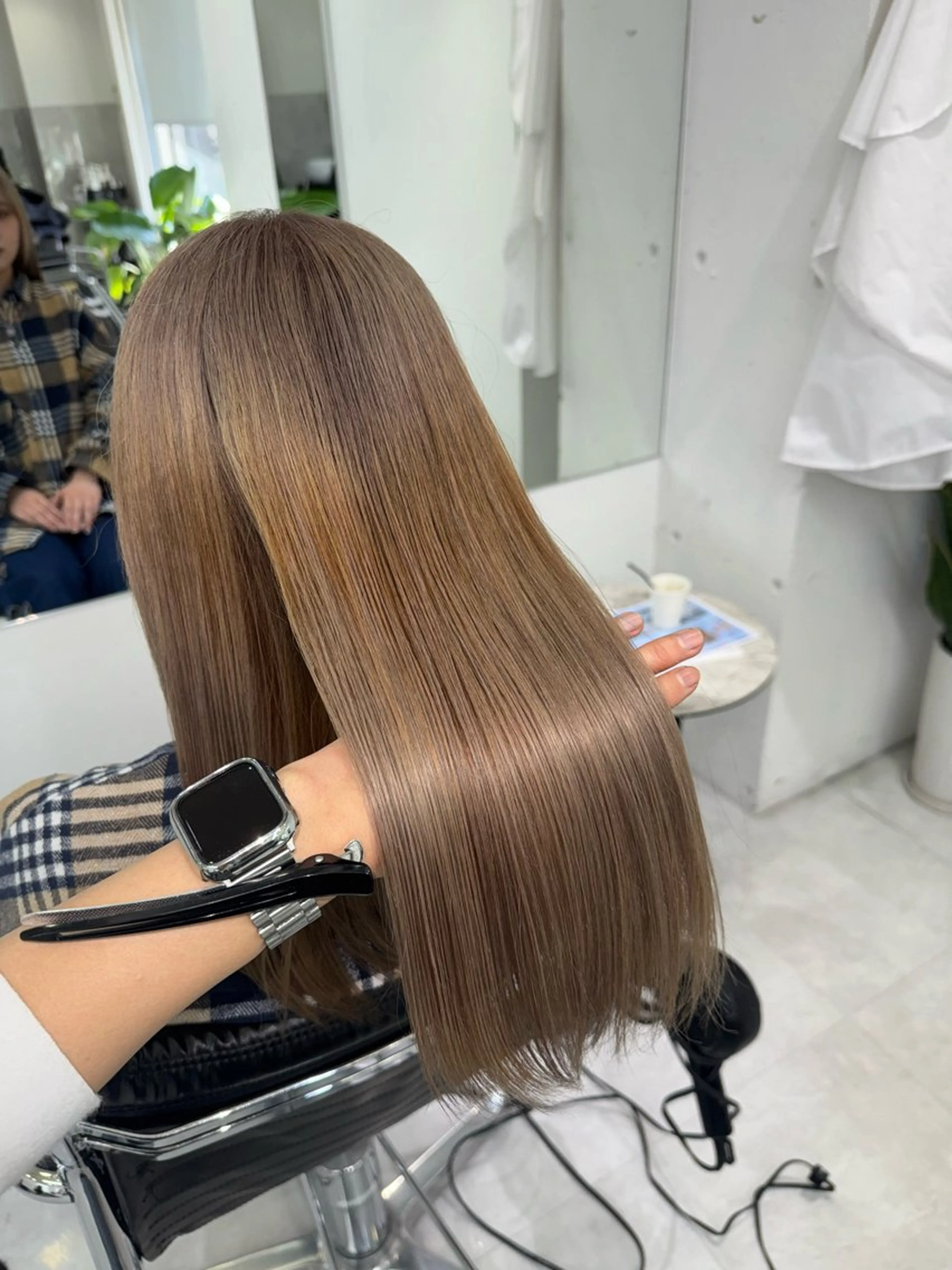 セミロング カラー 透明感カラー✨ /YUYAのヘアスタイル