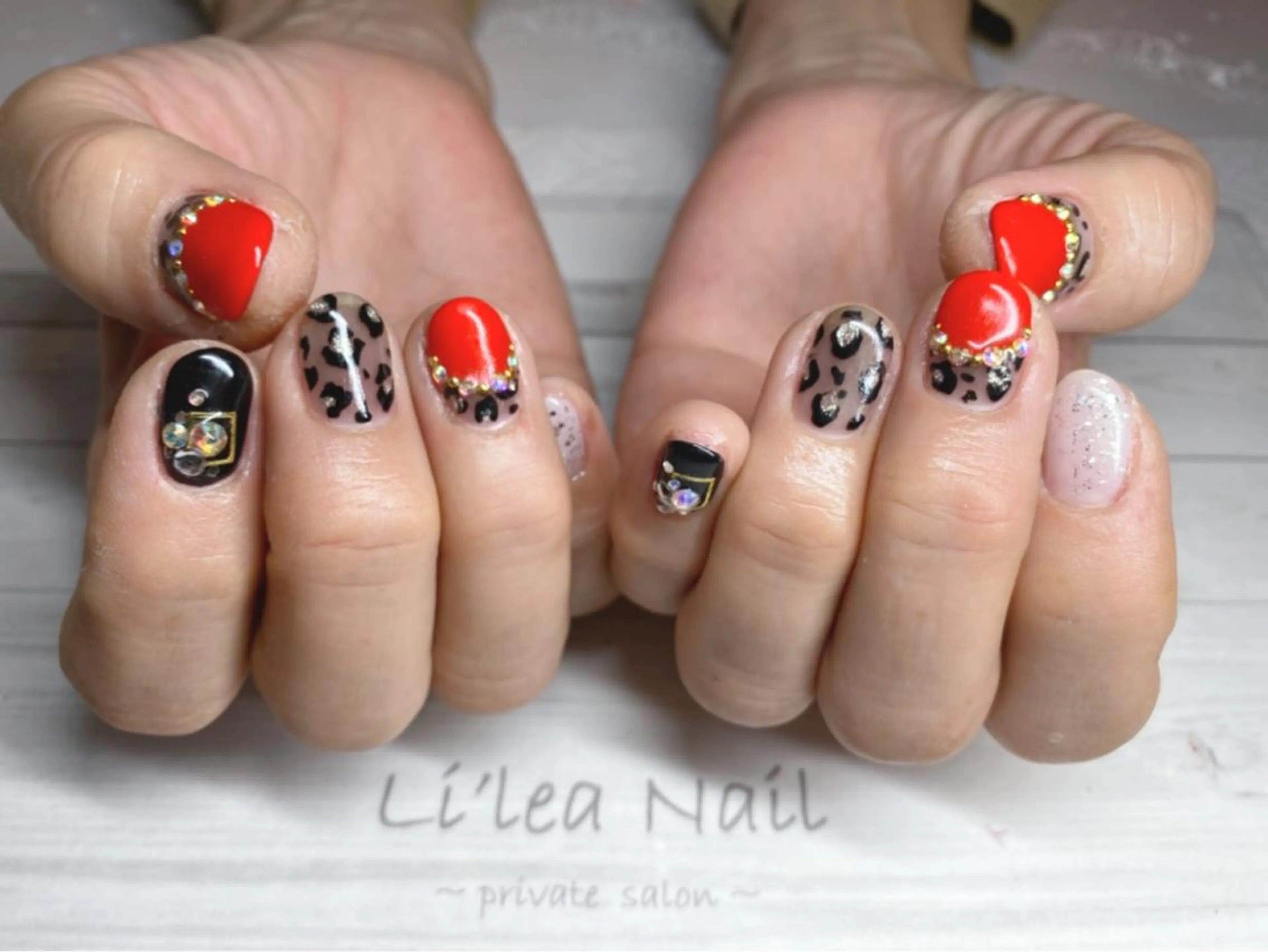 ネイル Li'leaNail AINAのネイルデザイン