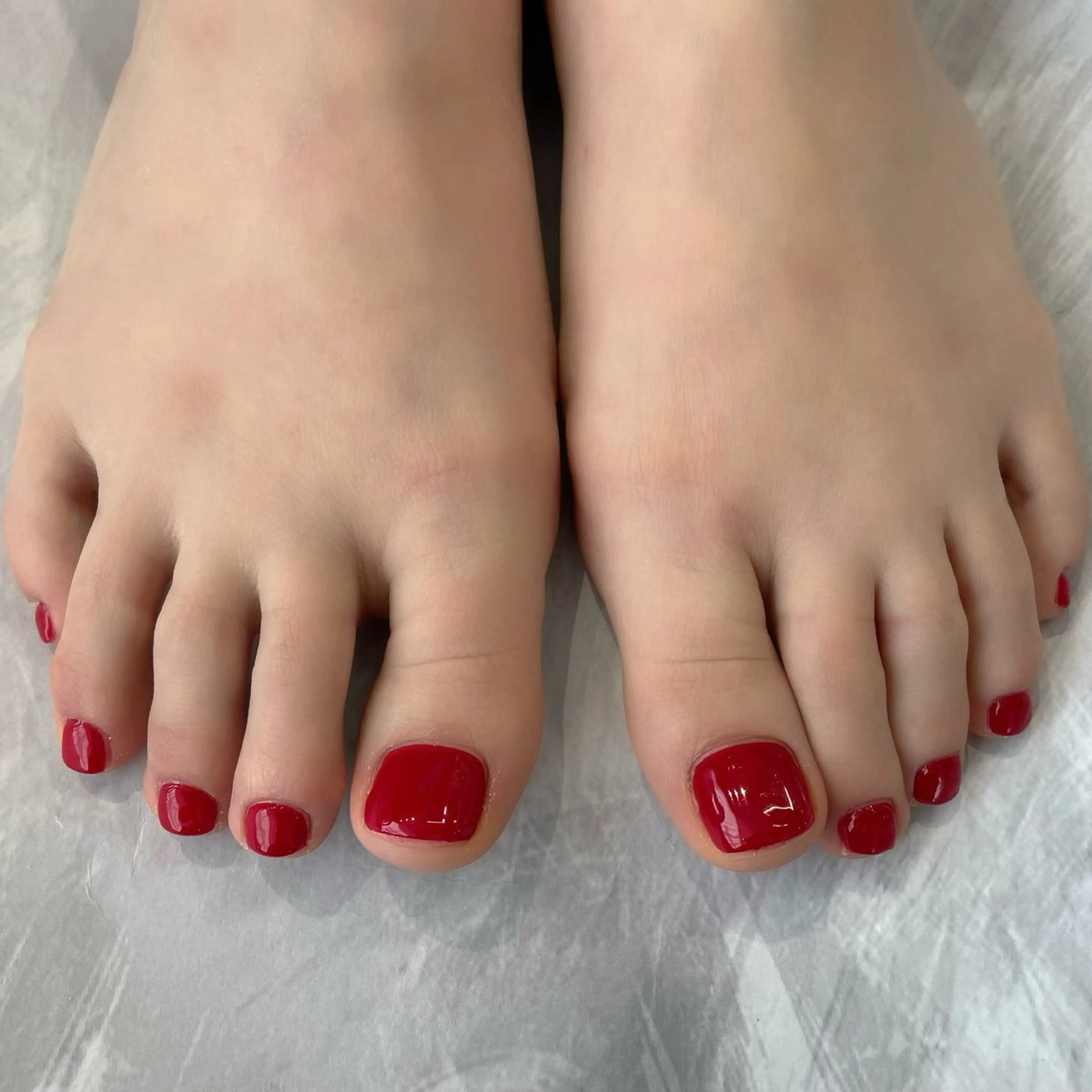 ネイル フットネイル ワンカラーネイル 井上 知美のネイルデザイン