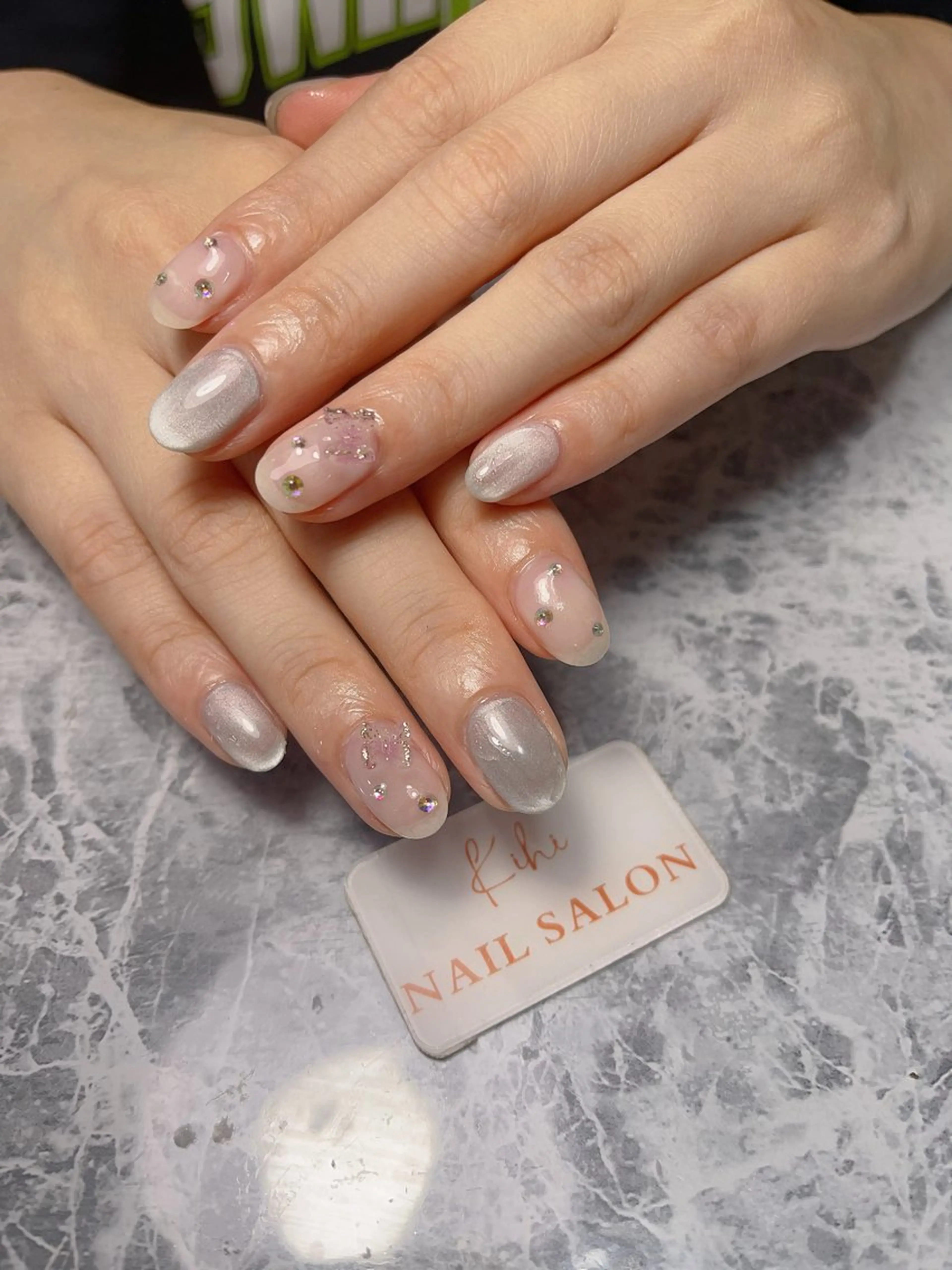 ネイル アートネイル フレンチネイル ジェルネイル グラデーション 韓国ネイル ハンドネイル ハンドケア さくら💮💮 【オフ無料】のネイルデザイン