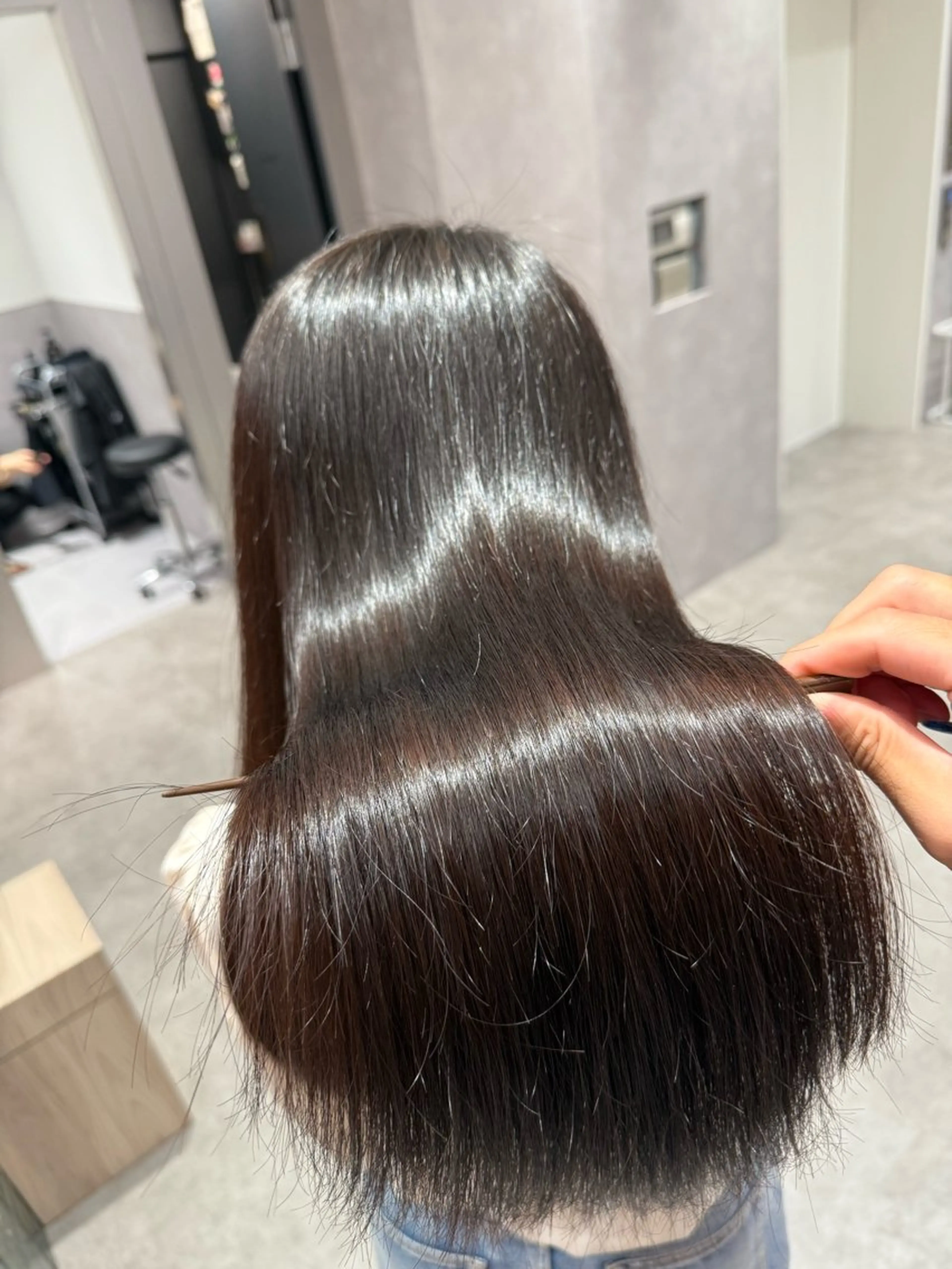 ロング カラー パーマ ヘアアレンジ 髪質改善 縮毛矯正 トリートメント ストレートパーマ 縮毛矯正 トリートメント 縮毛矯正/髪質改善/ ブリーチ毛/木元渓太のヘアスタイル