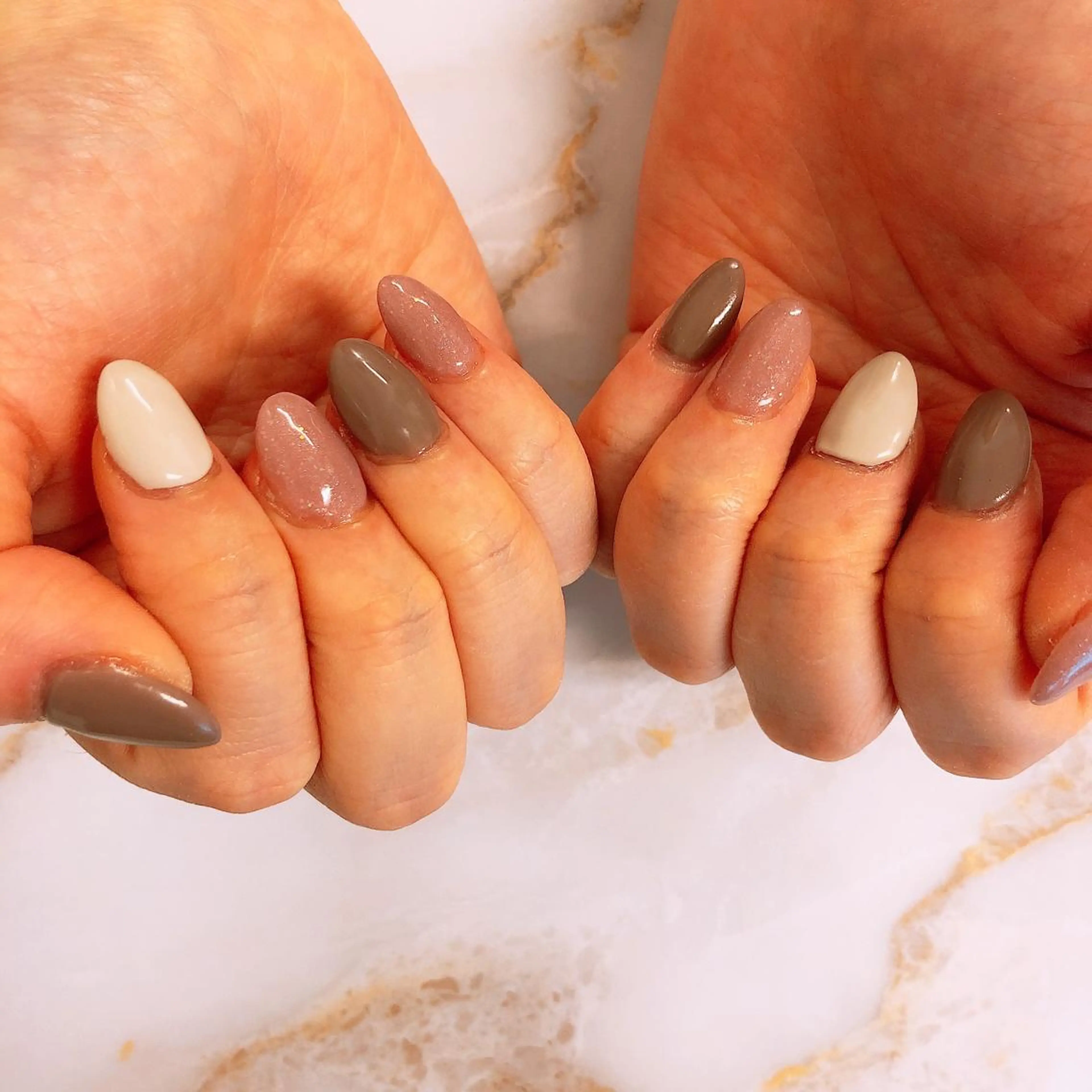 ネイル ブラウン ワンカラーネイル ピンク スカルプネイル ono megumiのネイルデザイン