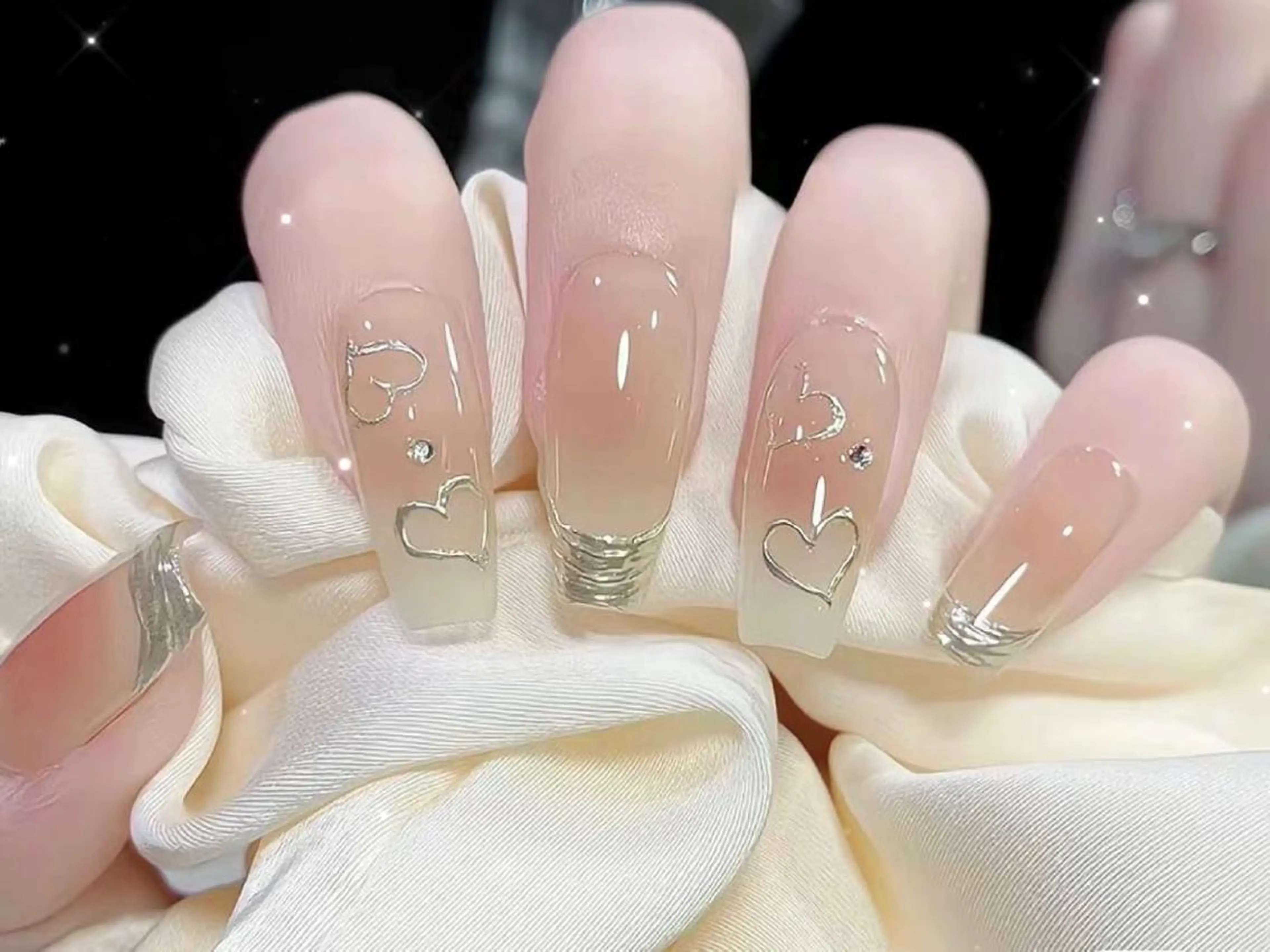 ネイル VIVIAN リサのネイルデザイン