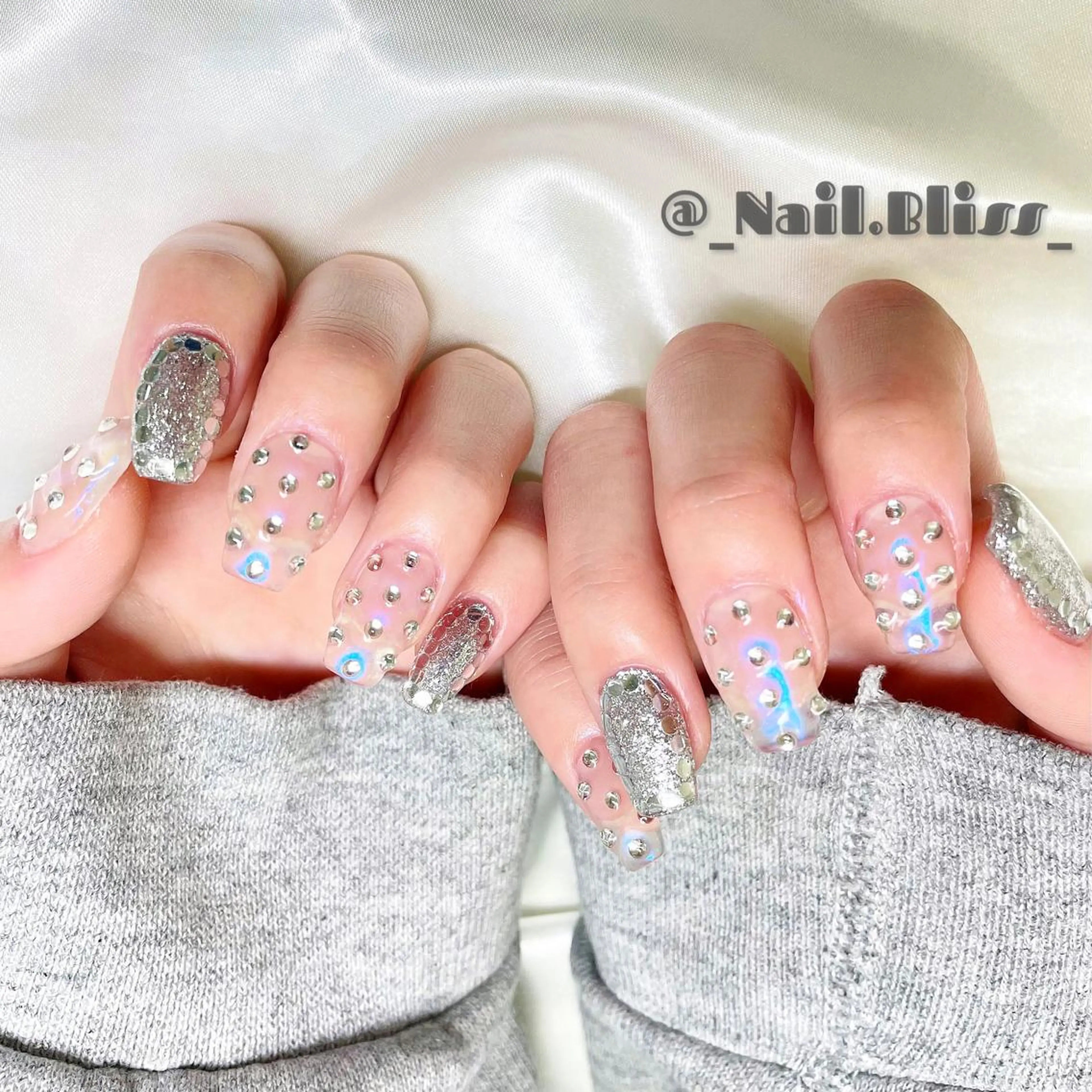 ネイル オーロラネイル クリアネイル スカルプネイル ハンドネイル NAIL BLISSのネイルデザイン
