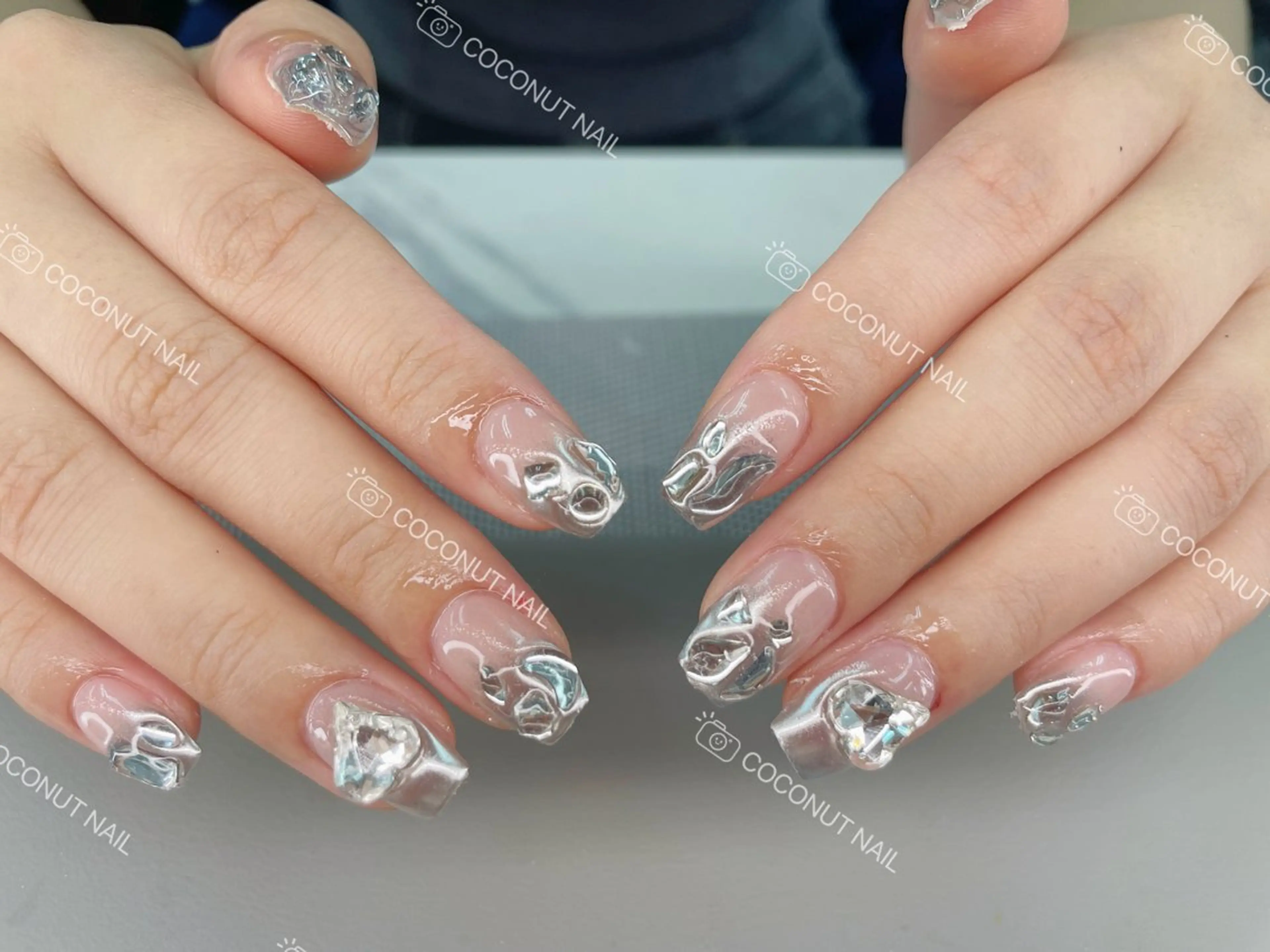 ネイル ハンドネイル 神田 ココナッツのネイルデザイン