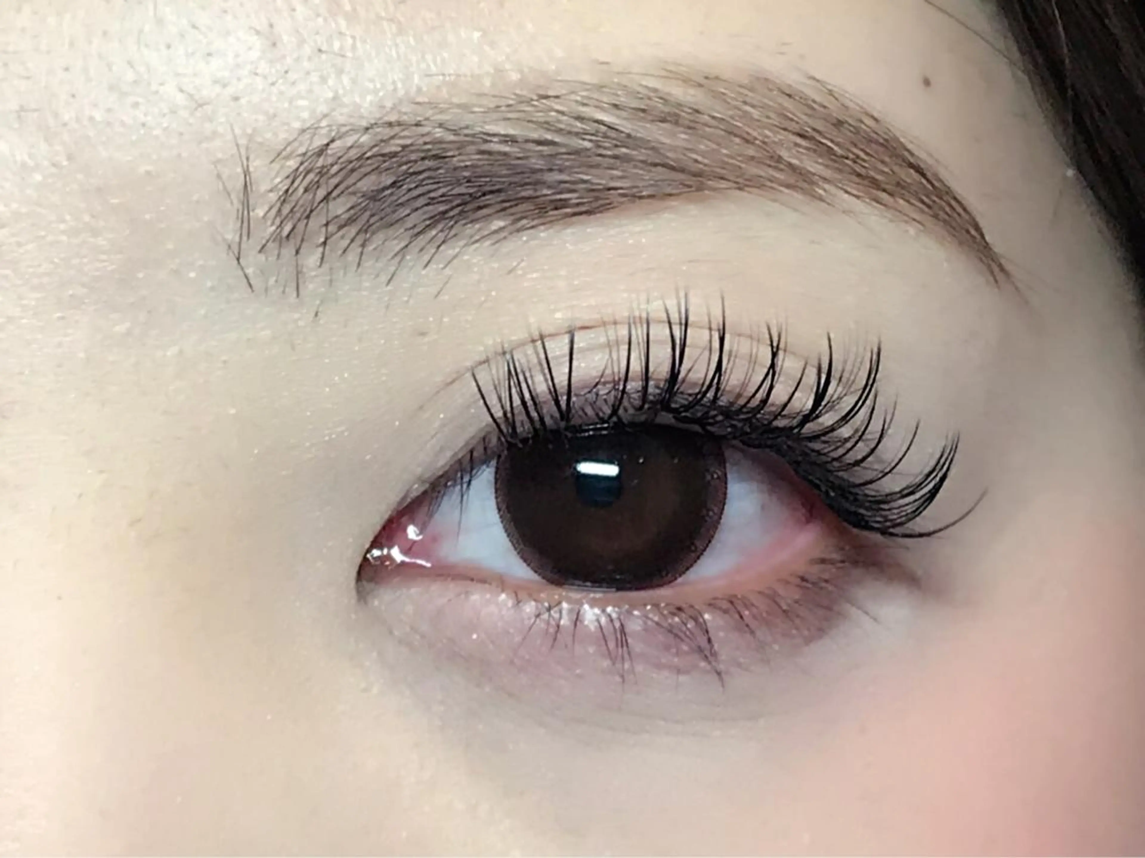 マツエク・マツパ バインドロック フラットラッシュ ボリュームラッシュ マツエク リネル 新宿西口の眉毛・アイブロウイメージ