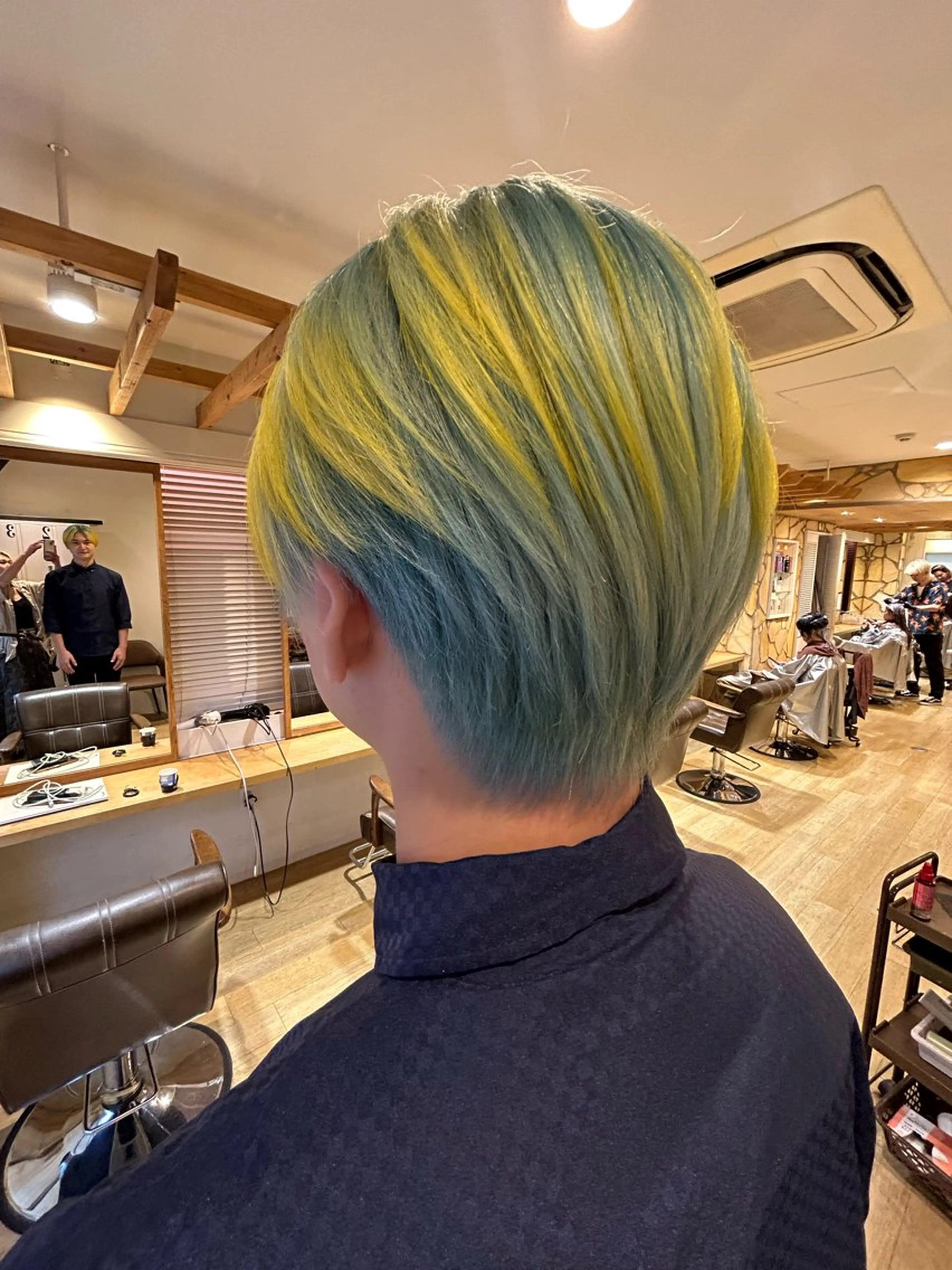 ショート カラー メンズ カット ヘアカラー kawabe maikoのヘアスタイル