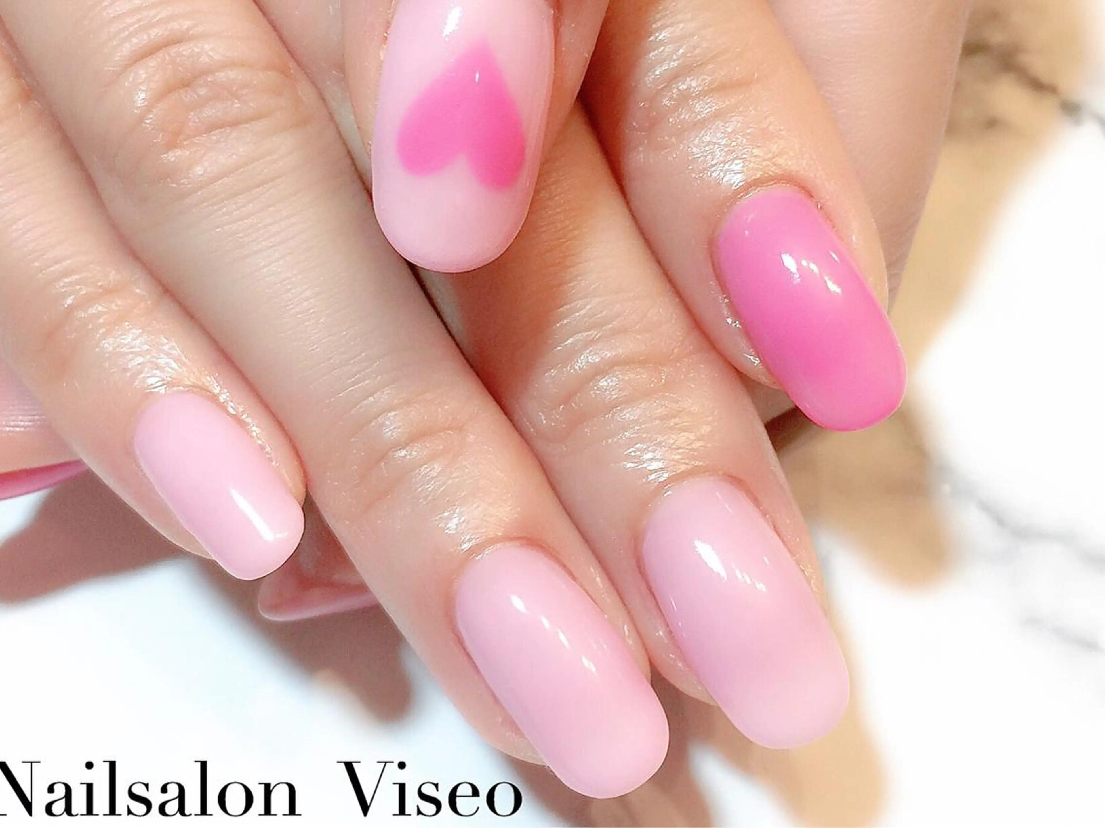 ネイル Viseo《6週間 長持ちパラジェル》のネイルデザイン