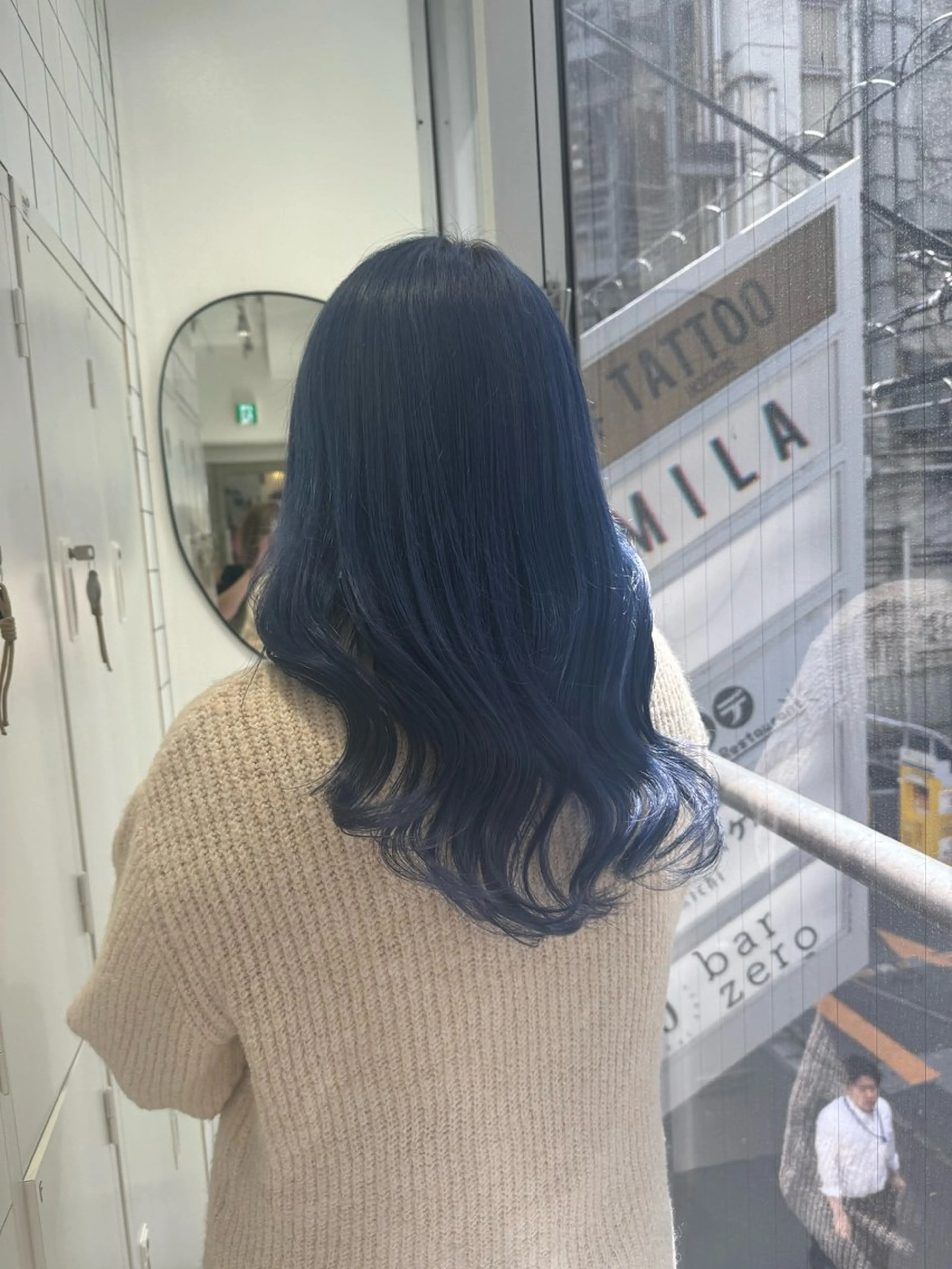 セミロング カラー ブリーチ 新宿 似合わせカラー HINAのヘアスタイル