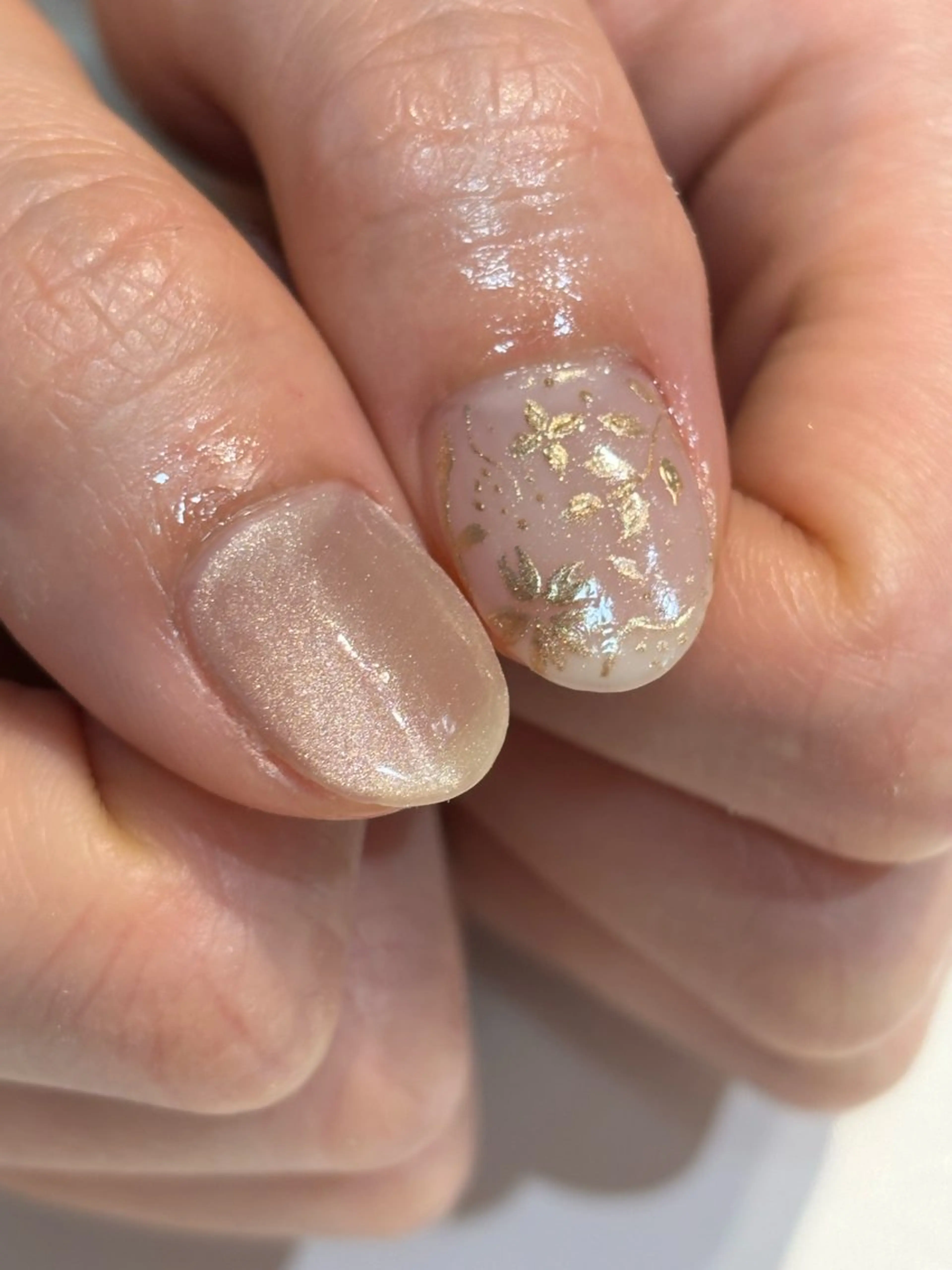 ネイル フットネイル フレンチネイル ジェルネイル グラデーション マグネットネイル misa🫧ナチュラ ル縮毛矯正/髪質改善のヘアスタイル