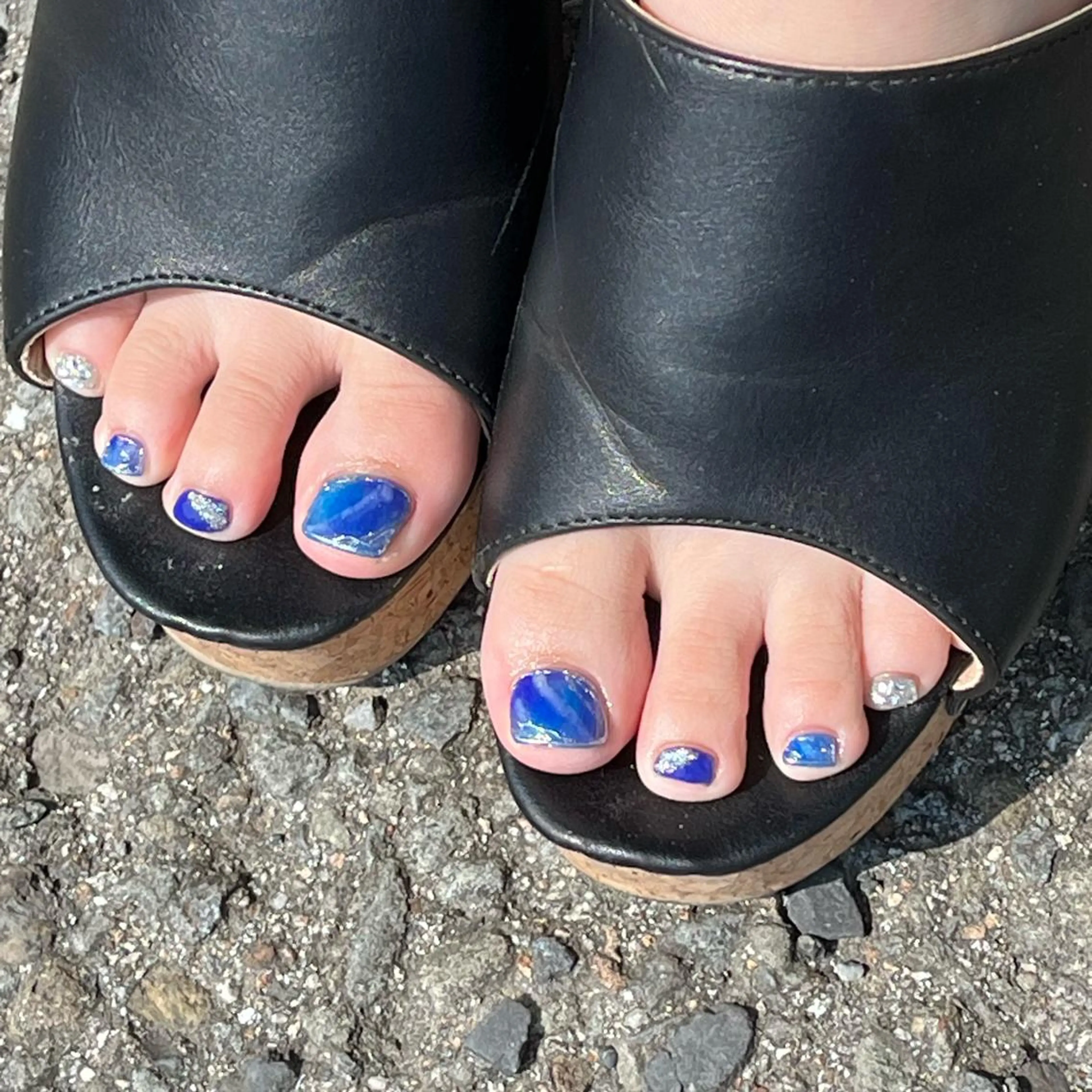ネイル アートネイル フットネイル ジェルネイル キラキラネイル マグネットネイル #Amin nail salonのネイルデザイン