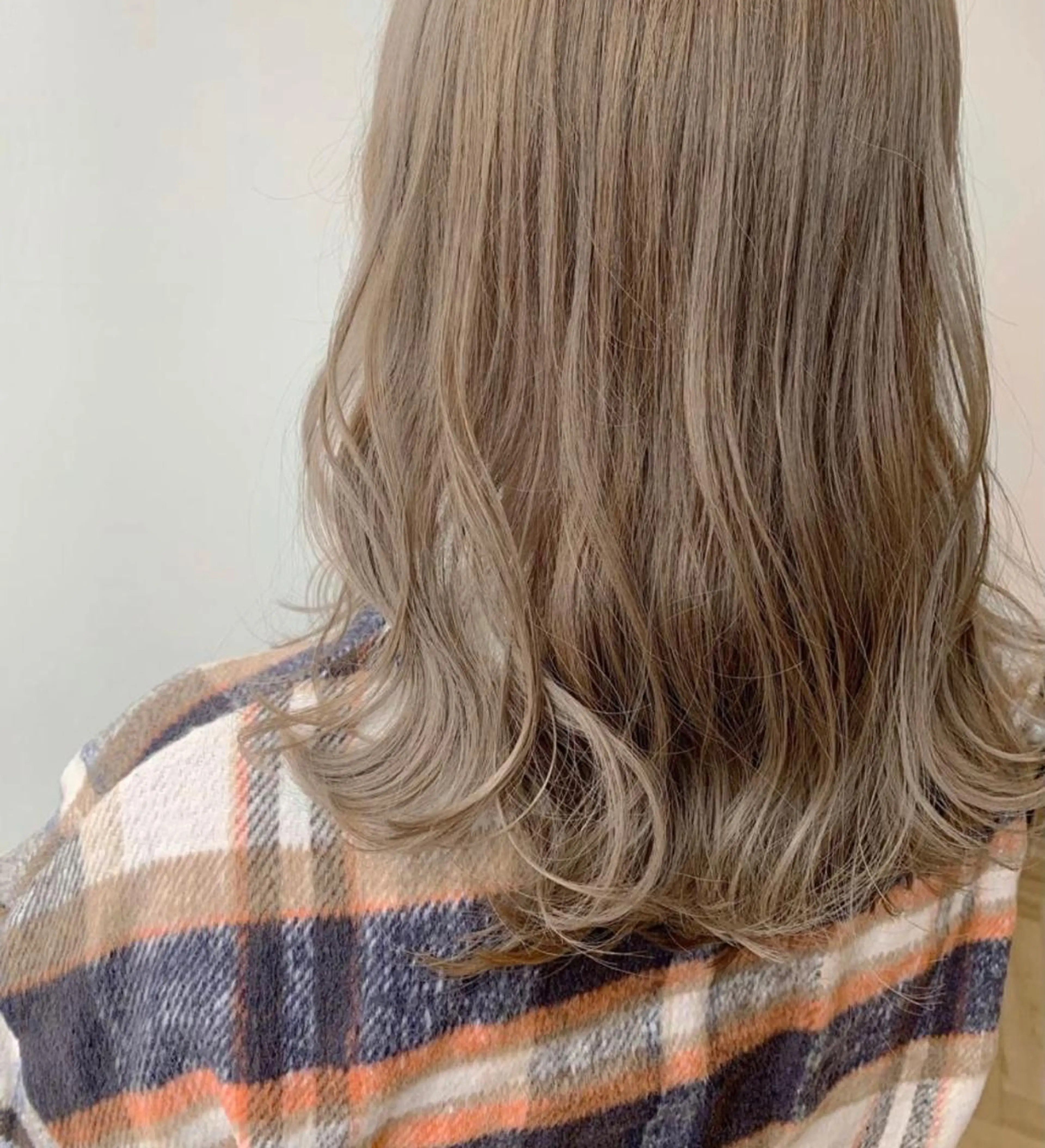 セミロング ヘアカラー トリートメント ブリーチ/ウルフ ハッシュカット/石山のヘアスタイル