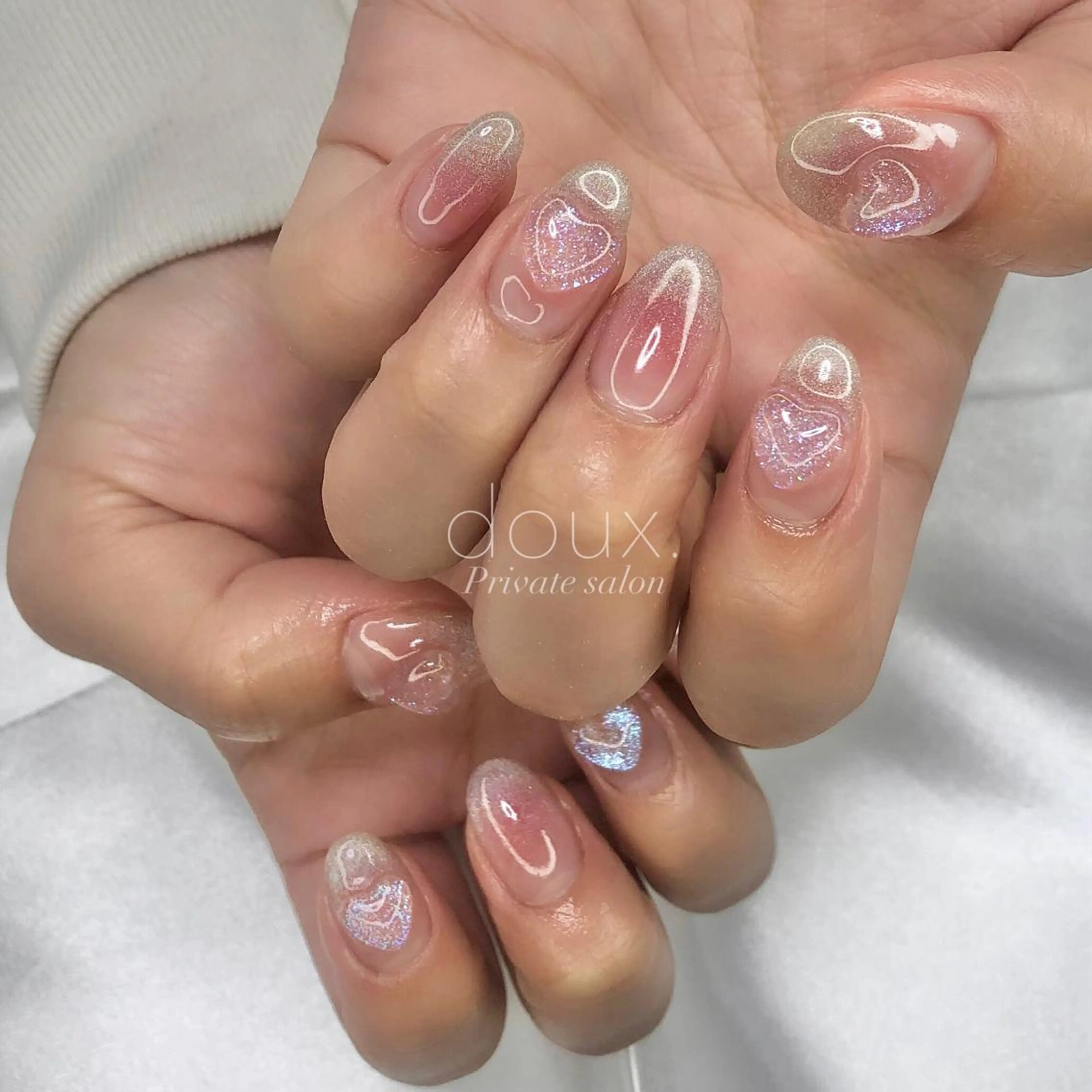 ネイル オーロラネイル チークネイル マグネットネイル doux. nailのネイルデザイン